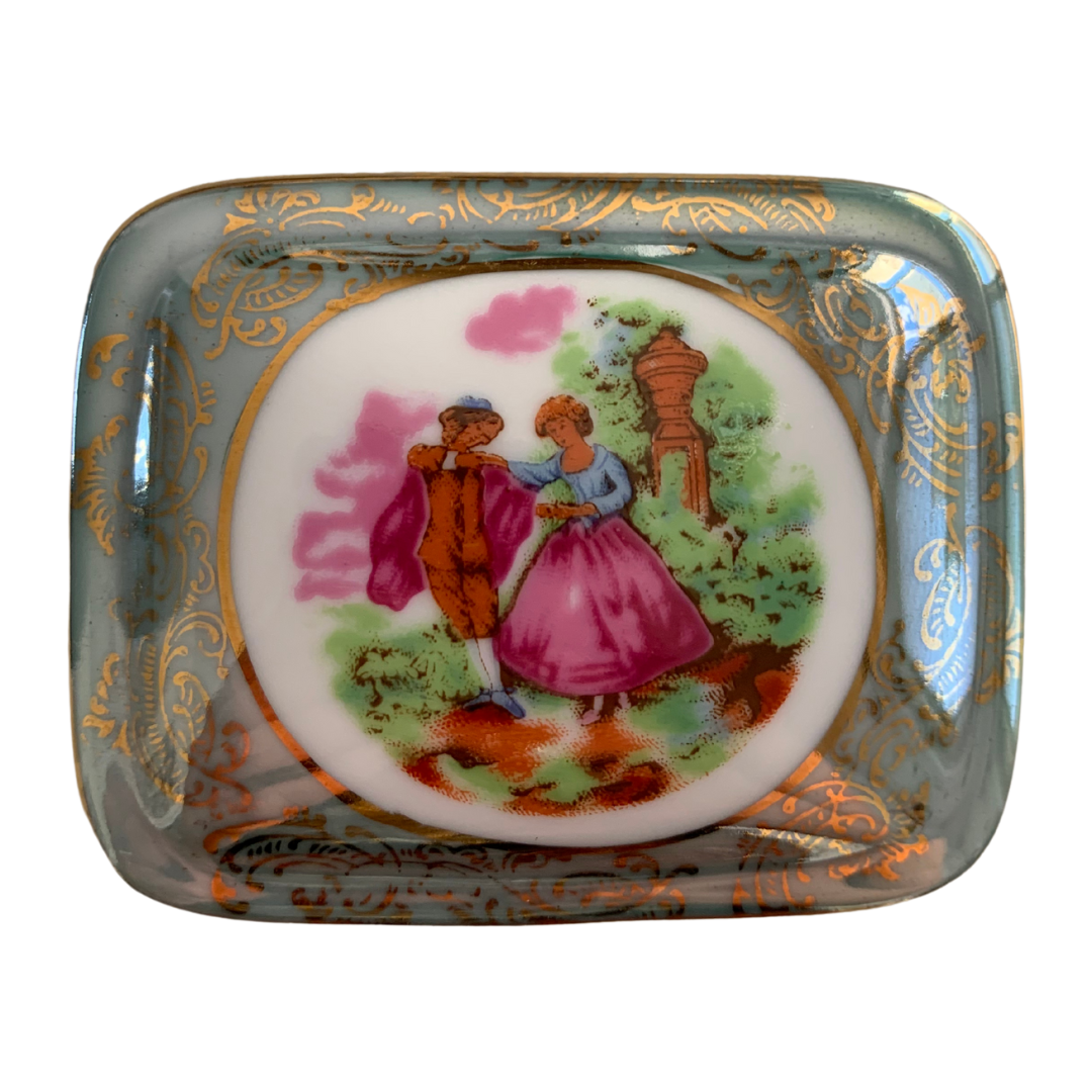 Victorian Courtyard Lustreware Trinket Box (8).png