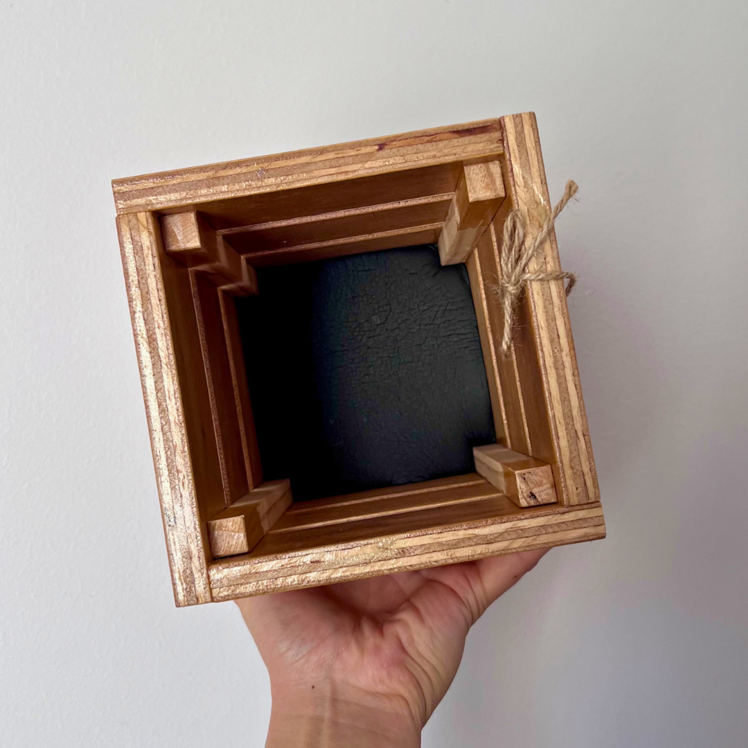 Handmade Wooden Plant Stand Display Crate Plywood Pallet (7).png