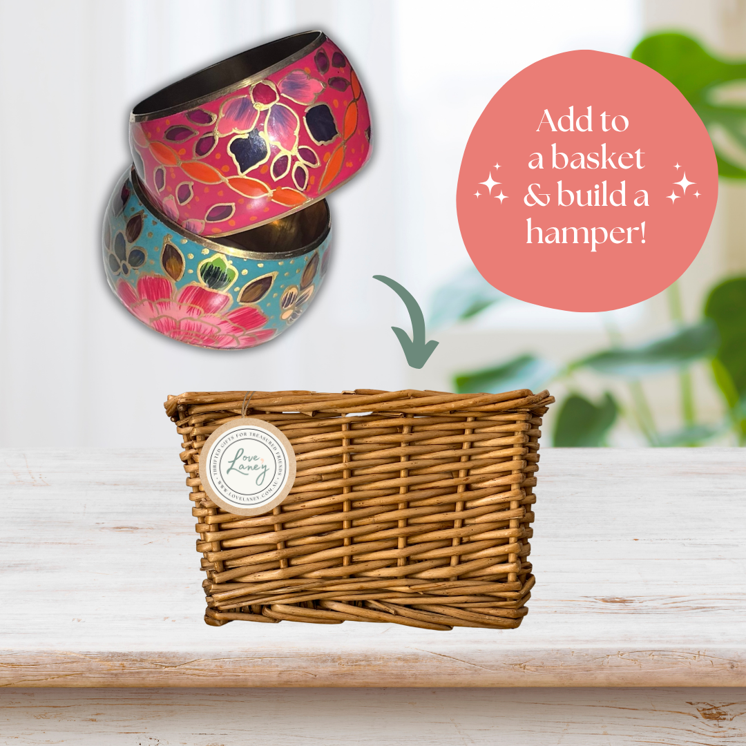 Build a Vintage Hamper.png