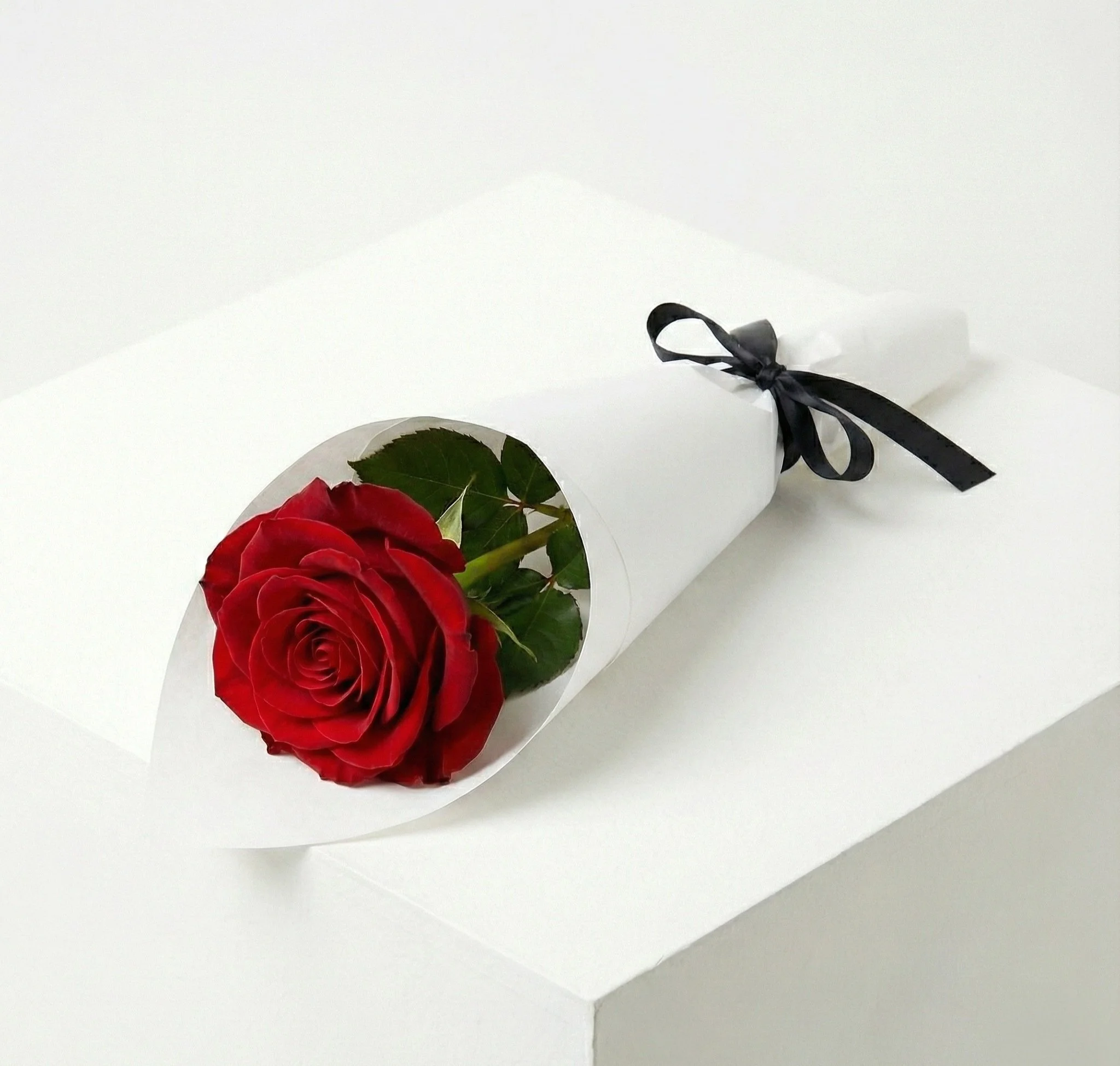 VALENTINES PREORDER: "The one" - Single Stem Rose