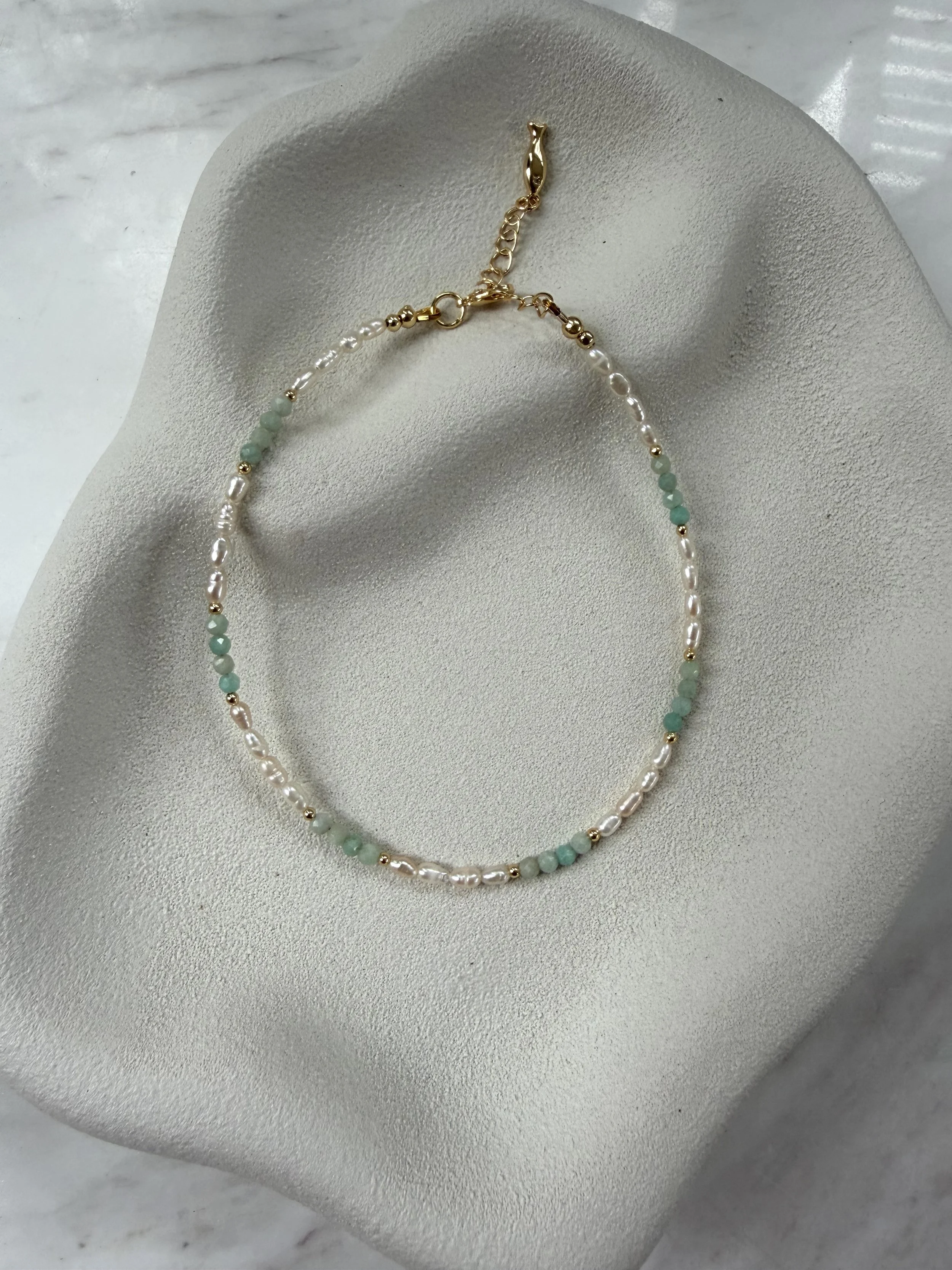 pearl and aventuring anklet.jpg