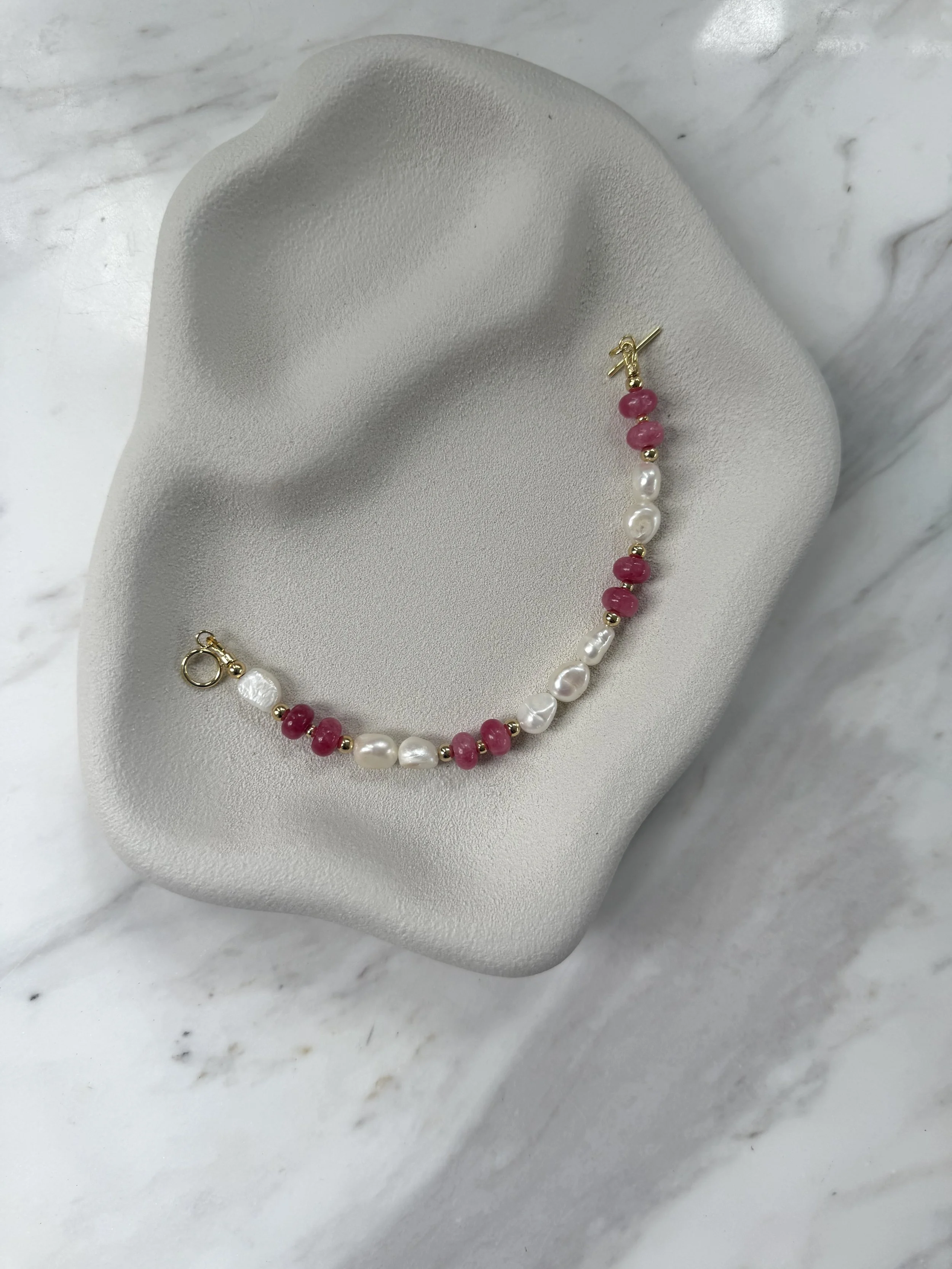 pink jade and pearl bracelet.jpg