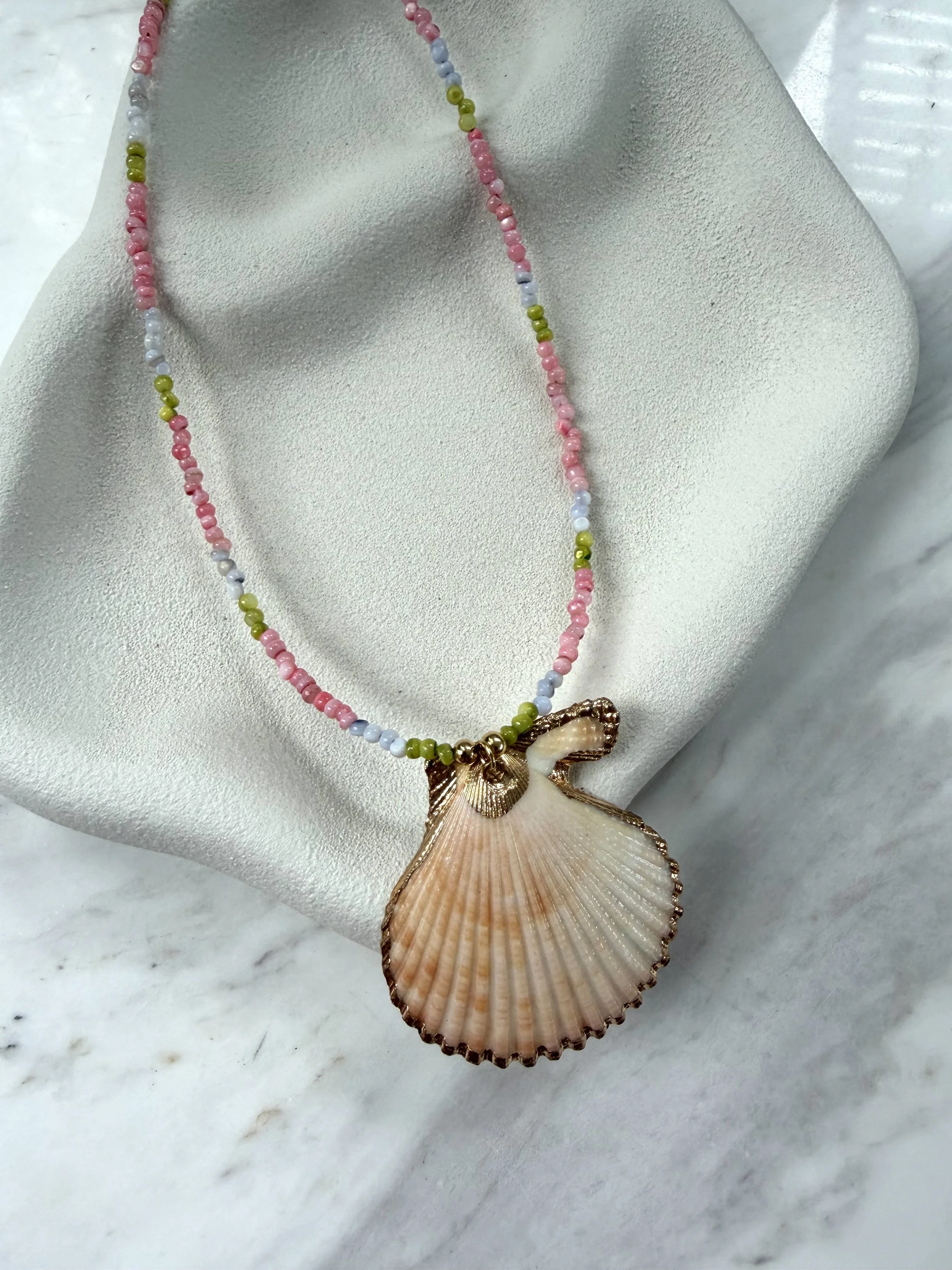 pastel shell necklace 3.jpg