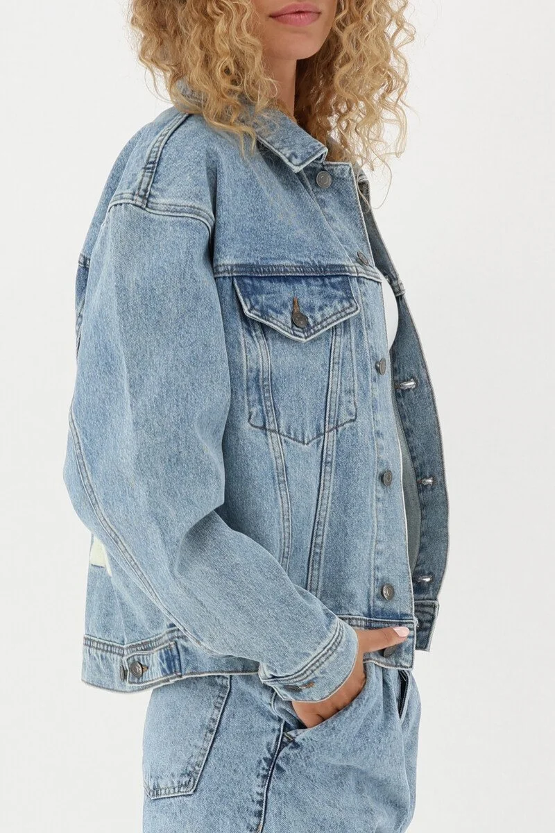 product_images-blue_denmi_jacket_-atelier_paris-_closeup.jpeg