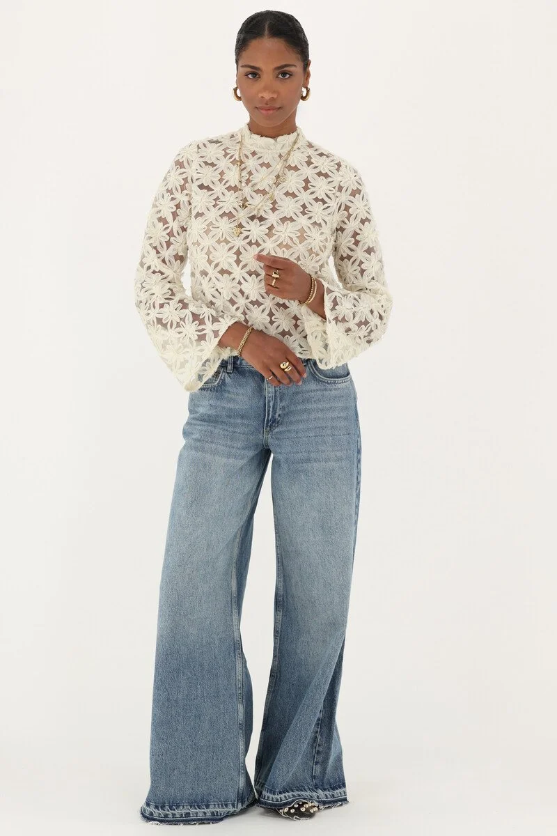 product_images-beige_mesh_top_with_flowers_fullbody_mj13591-0110.jpeg