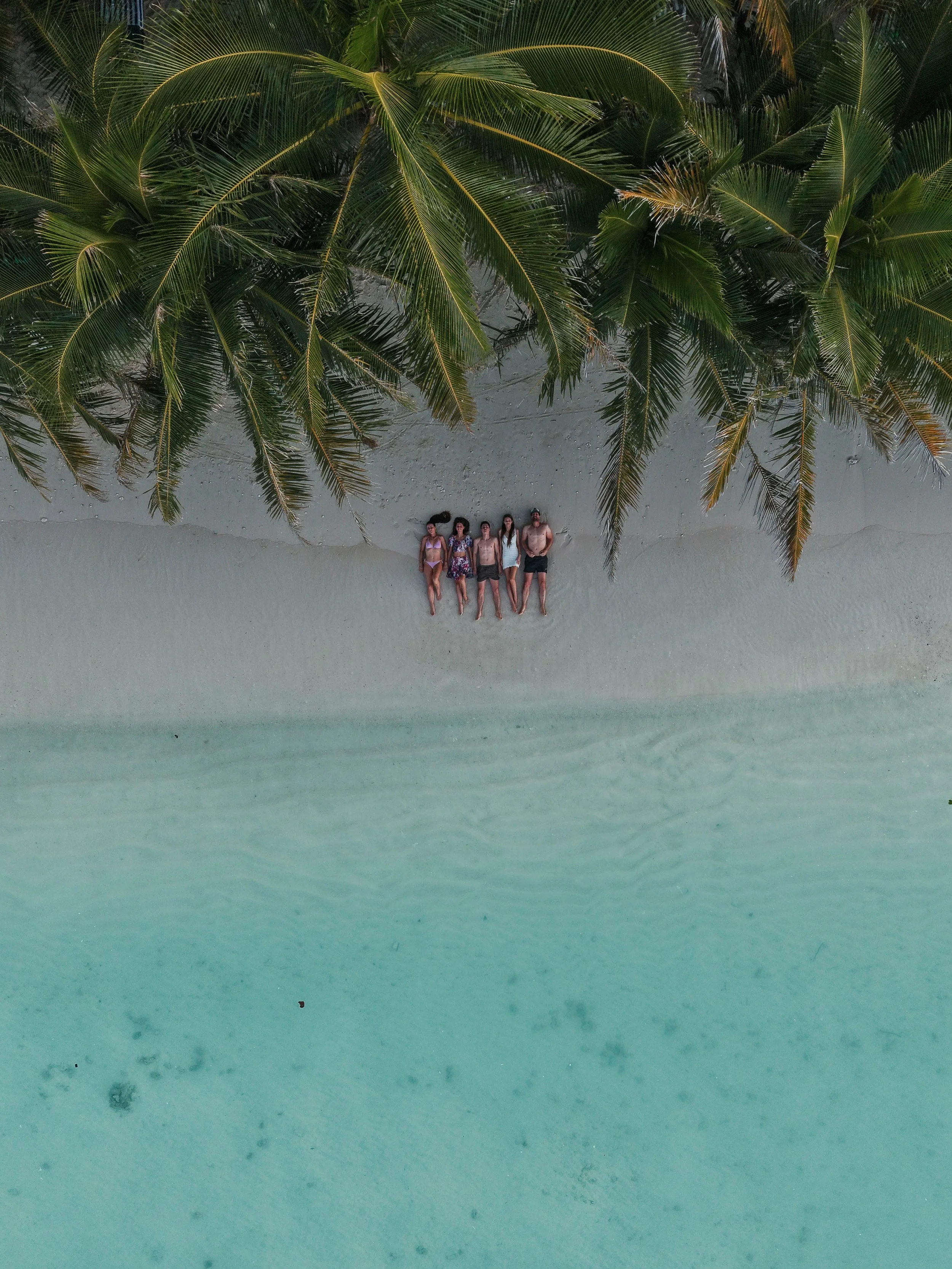 azzurro maldives family escape.jpg