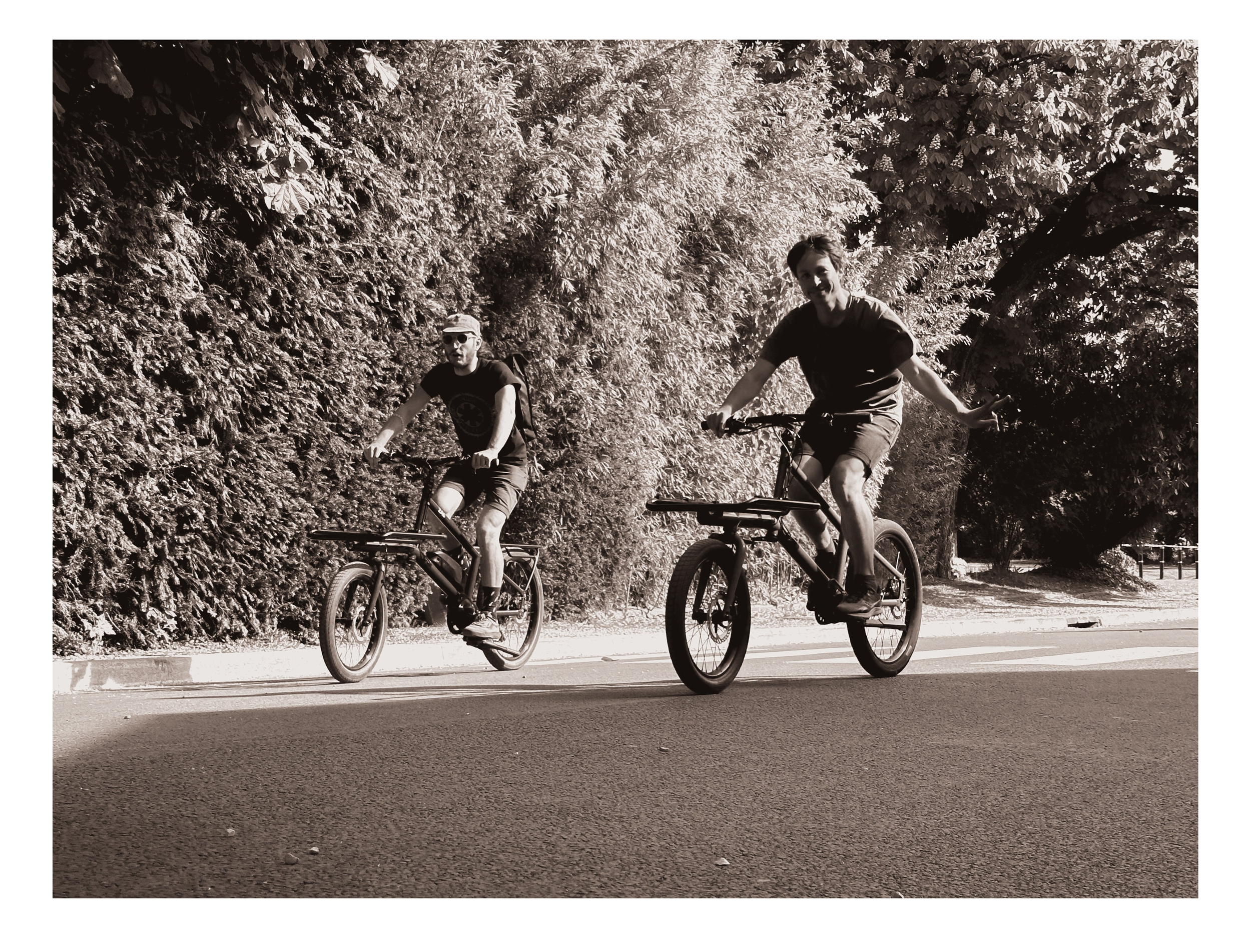 Essais des vélos cargo français ZAG E et ZAG M lors du salon Vélo in Paris