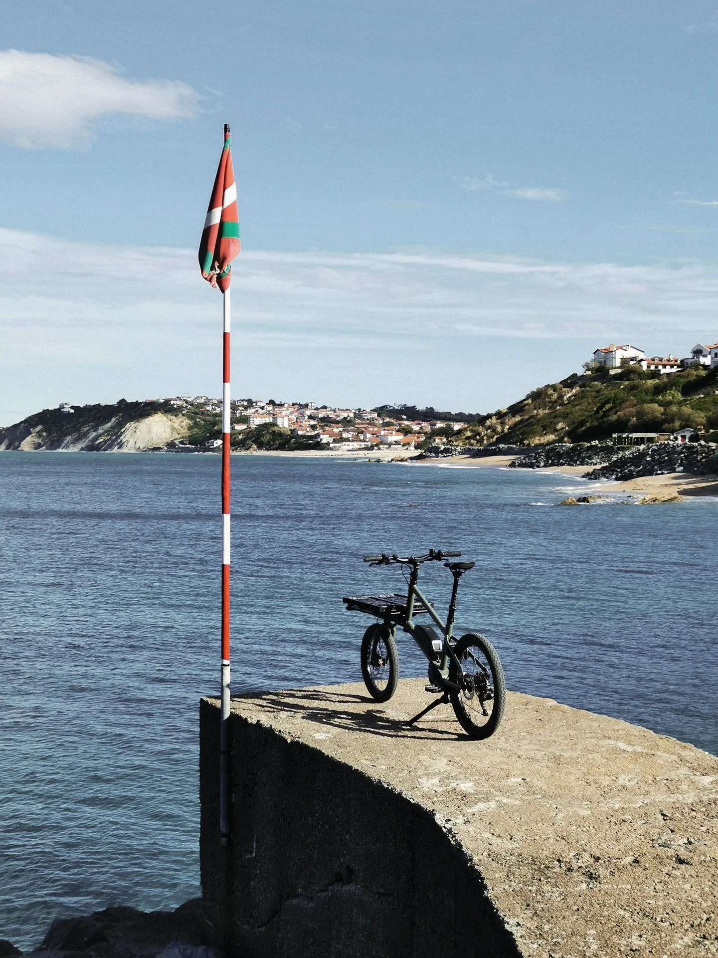Ciao 2025 👋🏼

Quelle ann&eacute;e ! De la validation de notre 2&egrave;me prototype au lancement de la pr&eacute;-s&eacute;rie, en passant par nos premiers salons&hellip; 2025 aura &eacute;t&eacute; une &eacute;tape cl&eacute;.

Un grand merci &agr