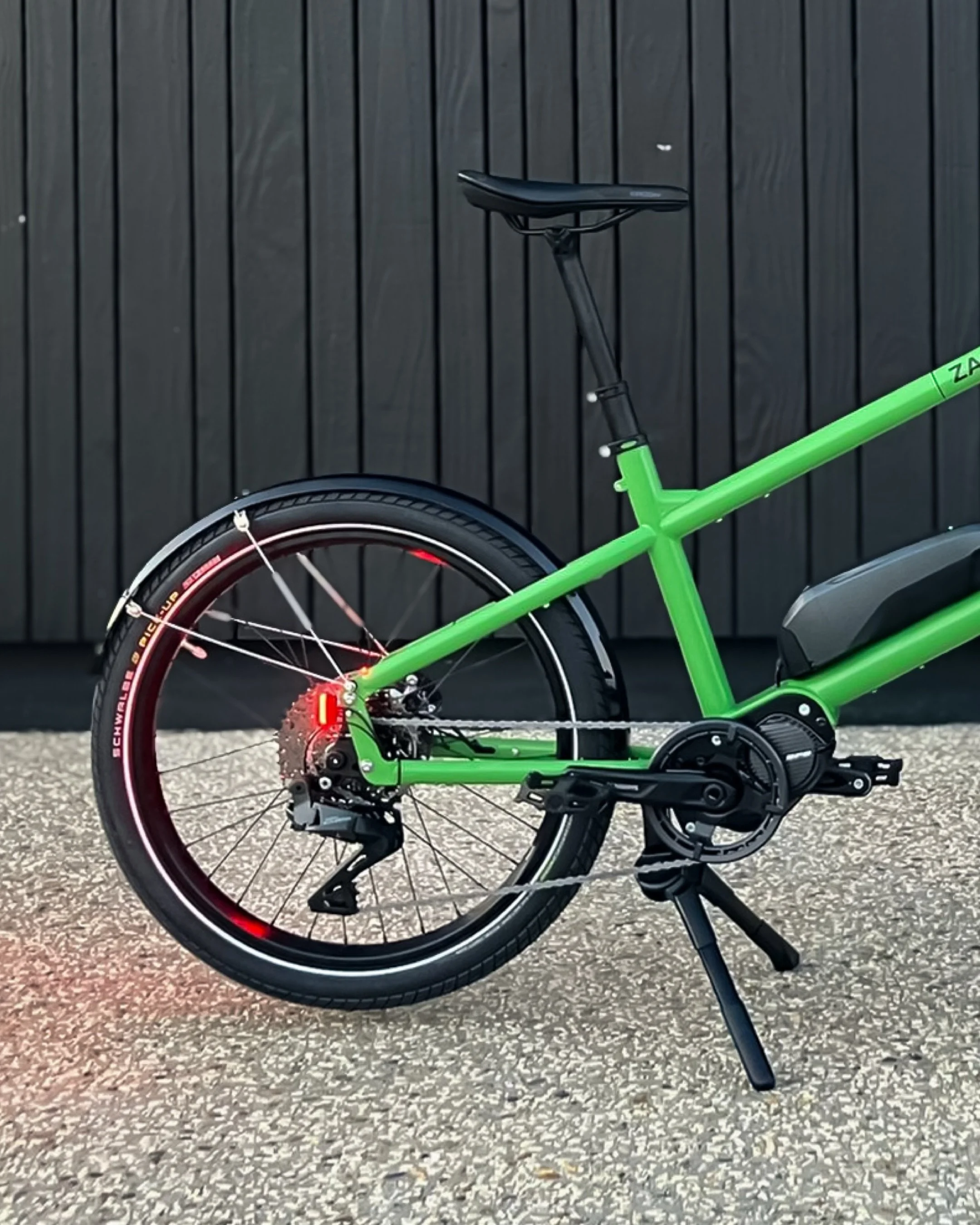 ZAG #005
Destination : Gironde 🇫🇷
Usage principal : pro (livraisons)

Mod&egrave;le ZAG E
Couleur sur-mesure

⚙️ Configuration : 

&bull; Pneus Schwalbe Super Moto-X / Pick Up
&bull; Tige de selle Ergotec Viper
&bull; Selle Ergon SMC Core
&bull; Sp
