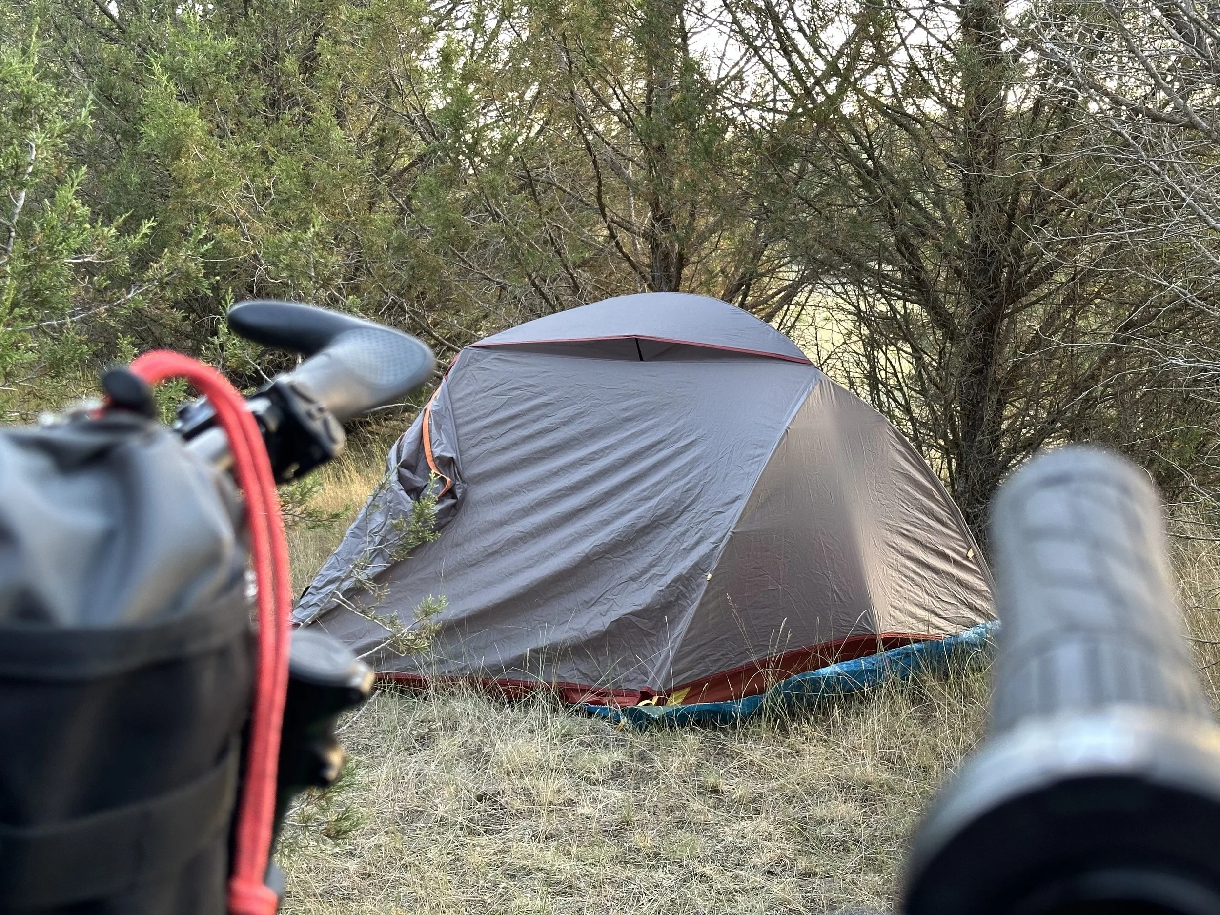 Bivouac lors d'un voyage à vélo cargo avec ZAG Bikes