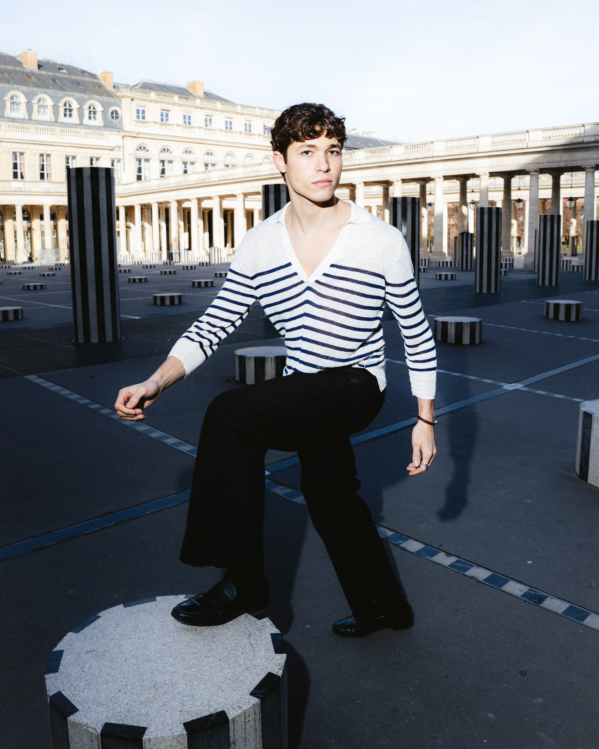 Shooting éditorial à paris pour magazine de Mode. Vogue, Bazaar, Elle, Numéro, Schön magazine 