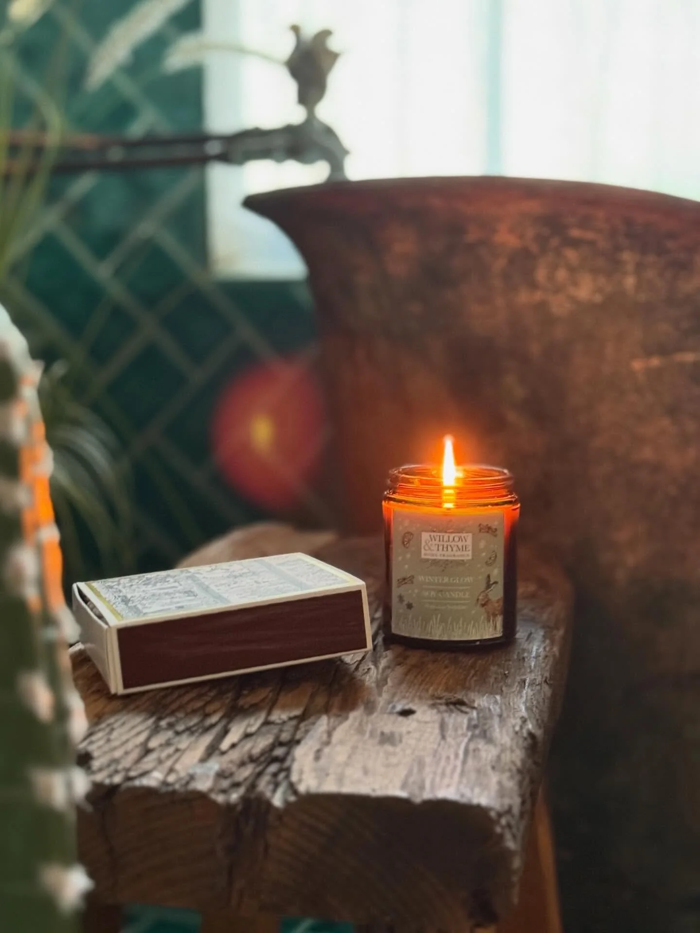 A deep, rich, heart warming Christmas, shot for @willowandthymehomefragrance by me 📸

Honestly, these smell like the best kind of Christmas. Sweet, spicy, warm, in all the right ways. And it was a pleasure to shoot products remotely for @willowandth