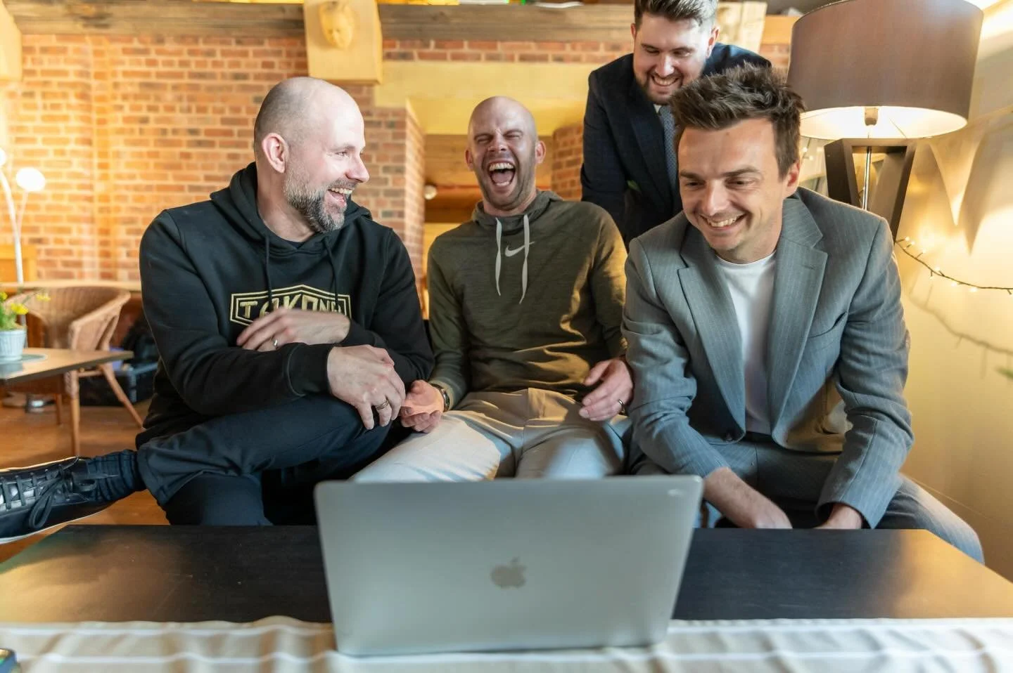 The moment they saw the video for the first time 🥺

All of the emotions in just a few minutes! 

After filming their incredibly gorgeous wedding ceremony that morning and then hiding away for several hours to edit it all into a video to reveal to th
