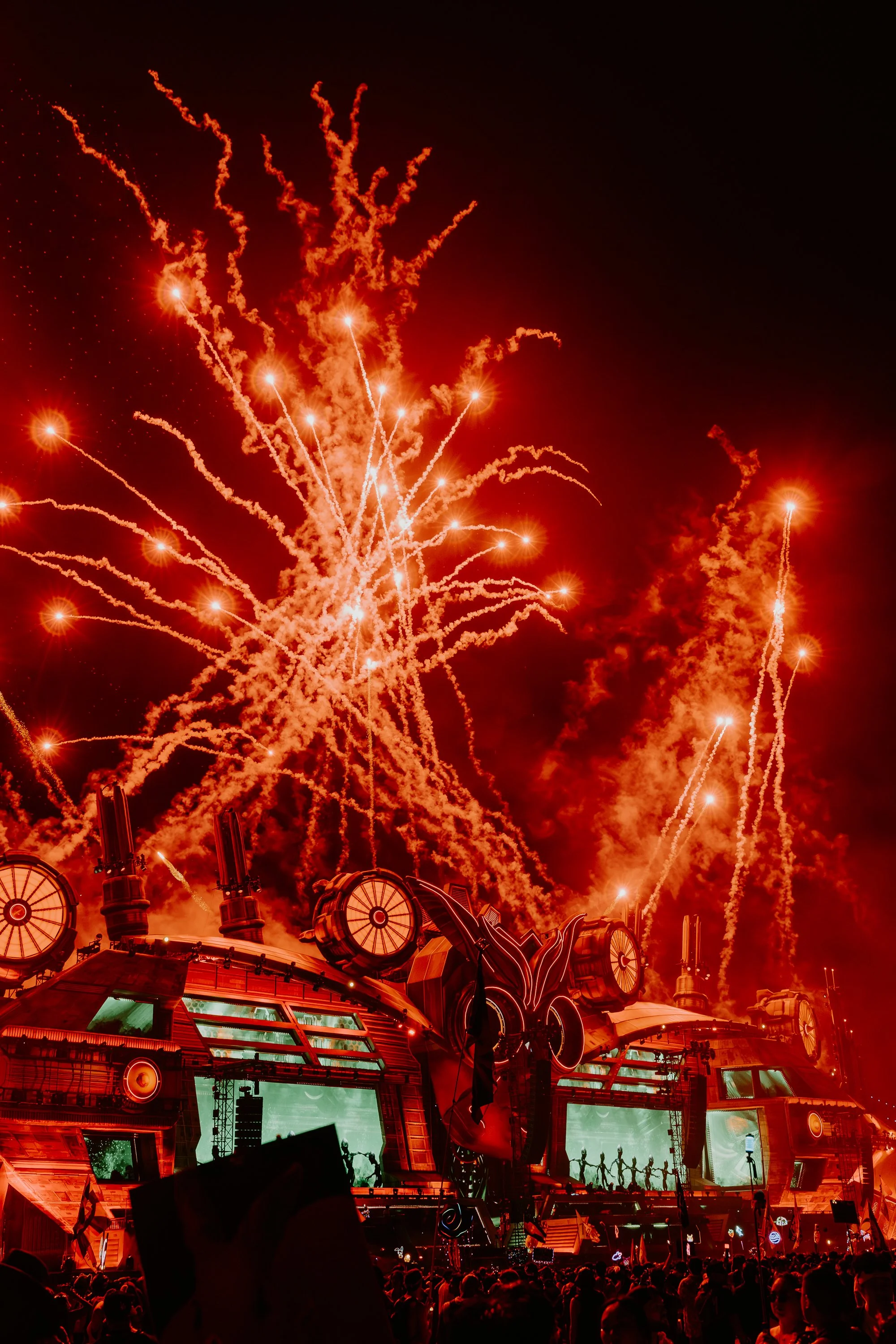 EDC26_DJMag_@benedictpriddy_-01054-2.jpg