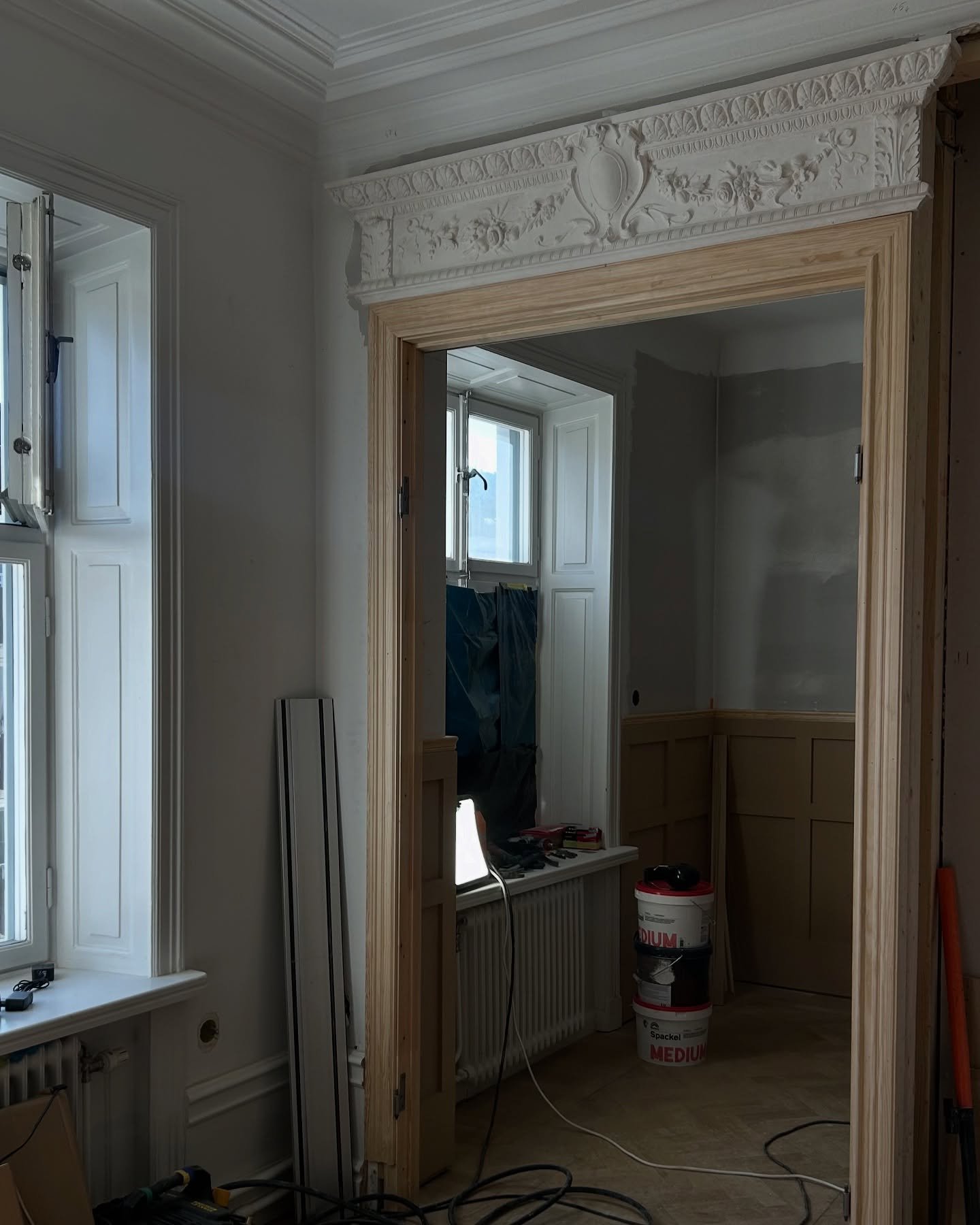 Ett axplock från senaste tidens projekt. Varierat arbete men med samma mål - att leverera riktigt bra hantverk. #sekelskifte #renoveringsdröm #finsnickeri #stockholm