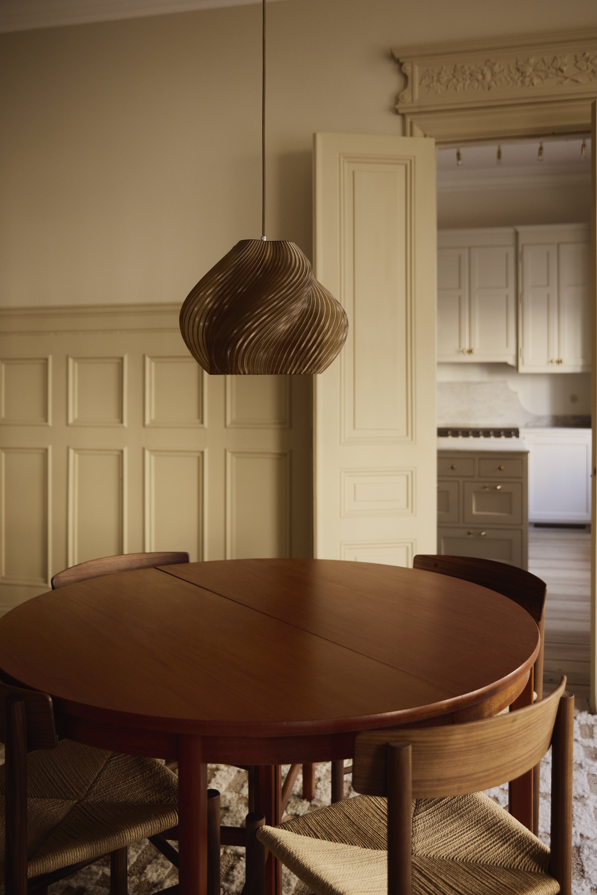 Caramel Pendant 03 lifestyle - off.jpg