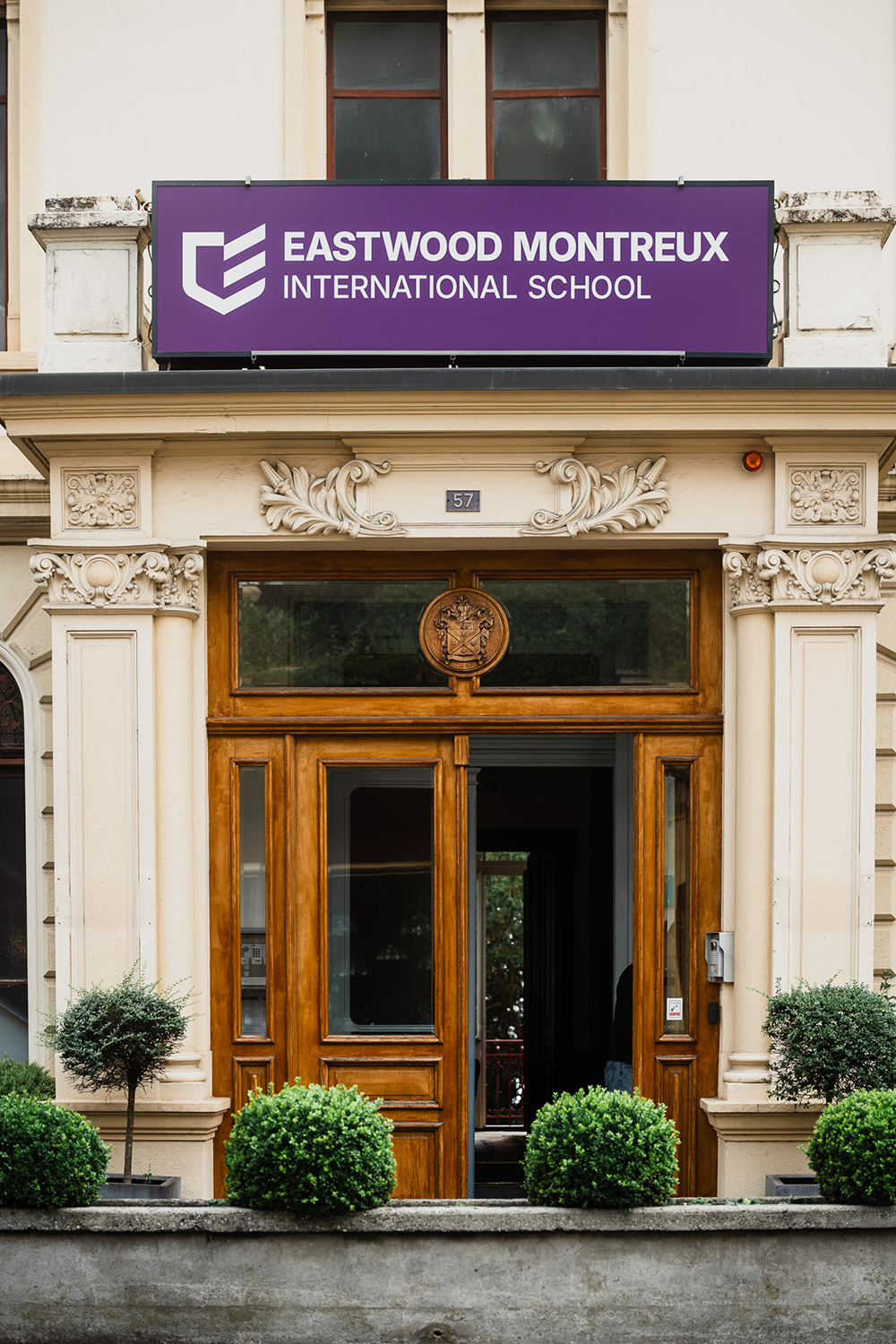 EASTWOOD-MONTREUX9.png