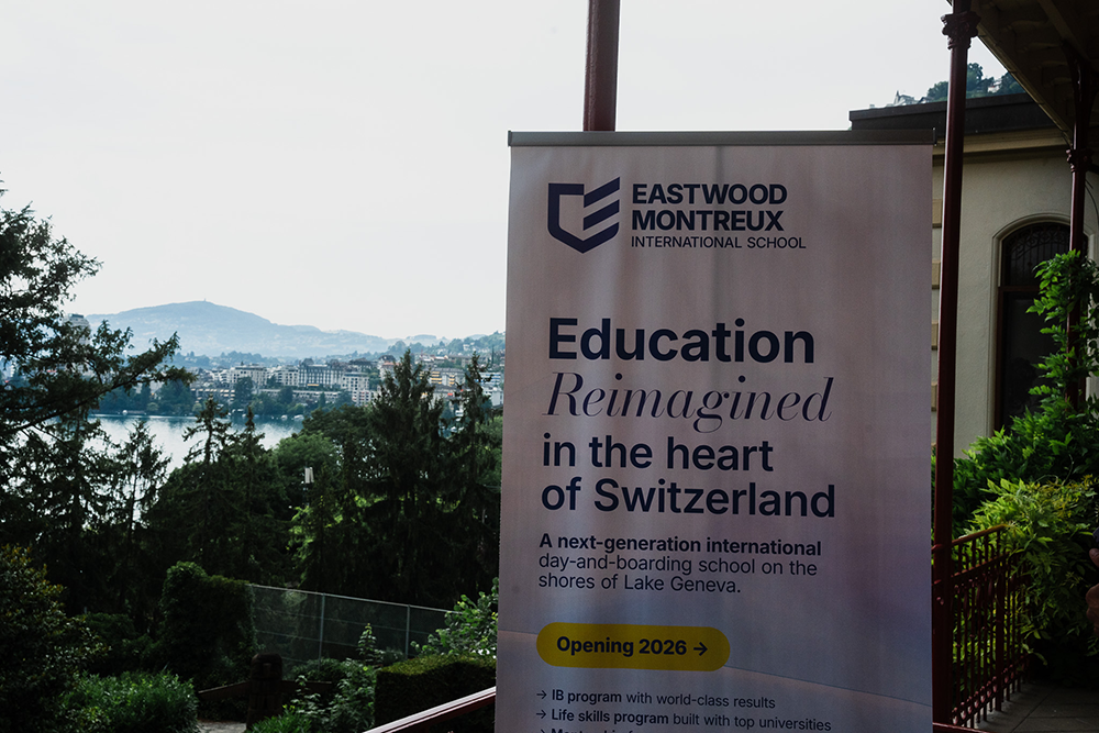 EASTWOOD-MONTREUX8.png