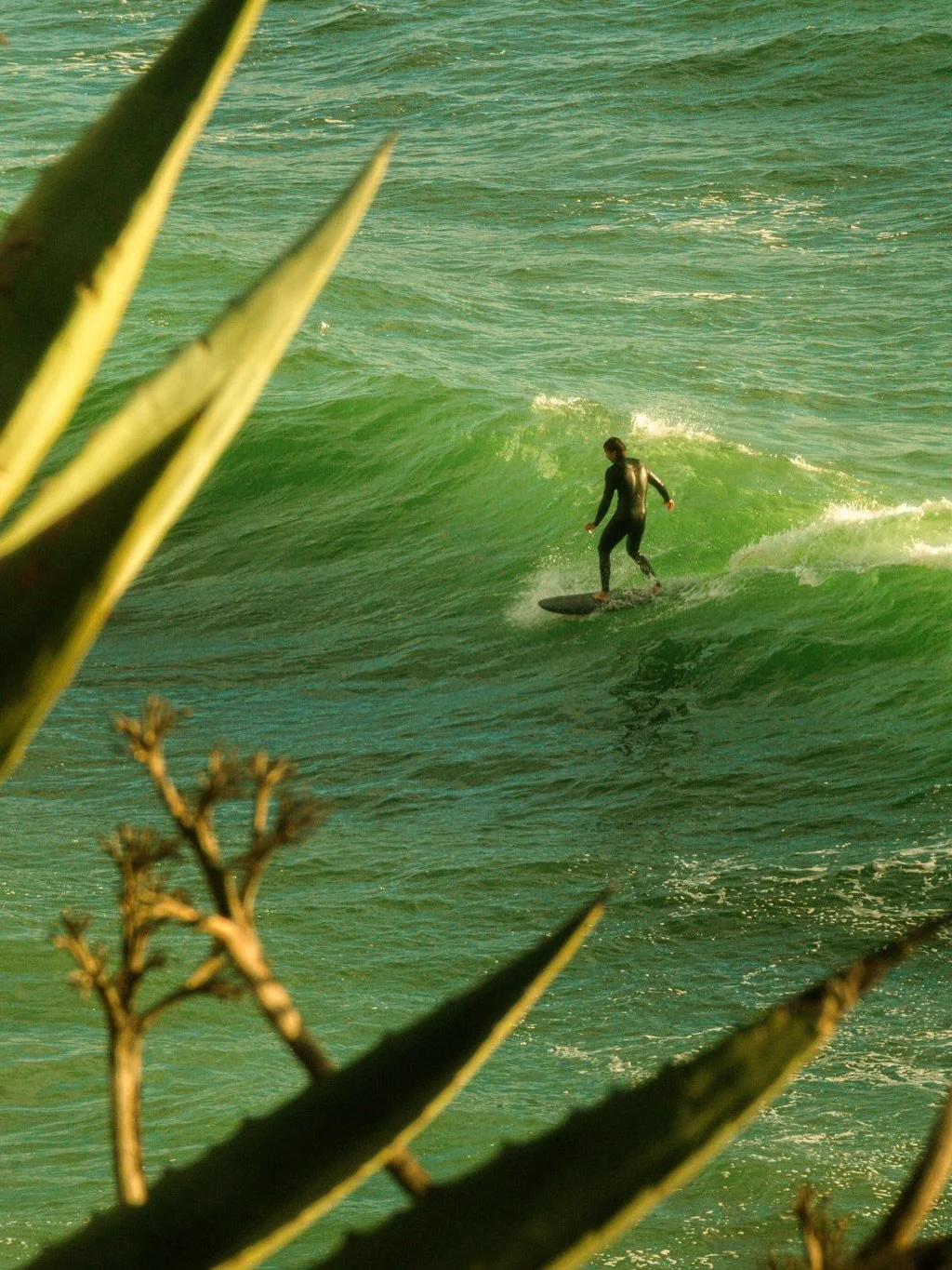 Some extra snaps from a day when I watched my friend fight with waves that were way too big for her. Hello, full moon! 🌚
As amazed as I am by people&rsquo;s courage to do mind blowing things, as a photographer who loves capturing action sports, some
