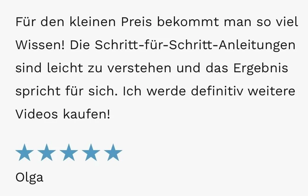 Ein Textausschnitt auf Deutsch, der von einem positiven Bewertungskommentar handelt, inklusive fünf blauer Sterne und dem Namen Olga.