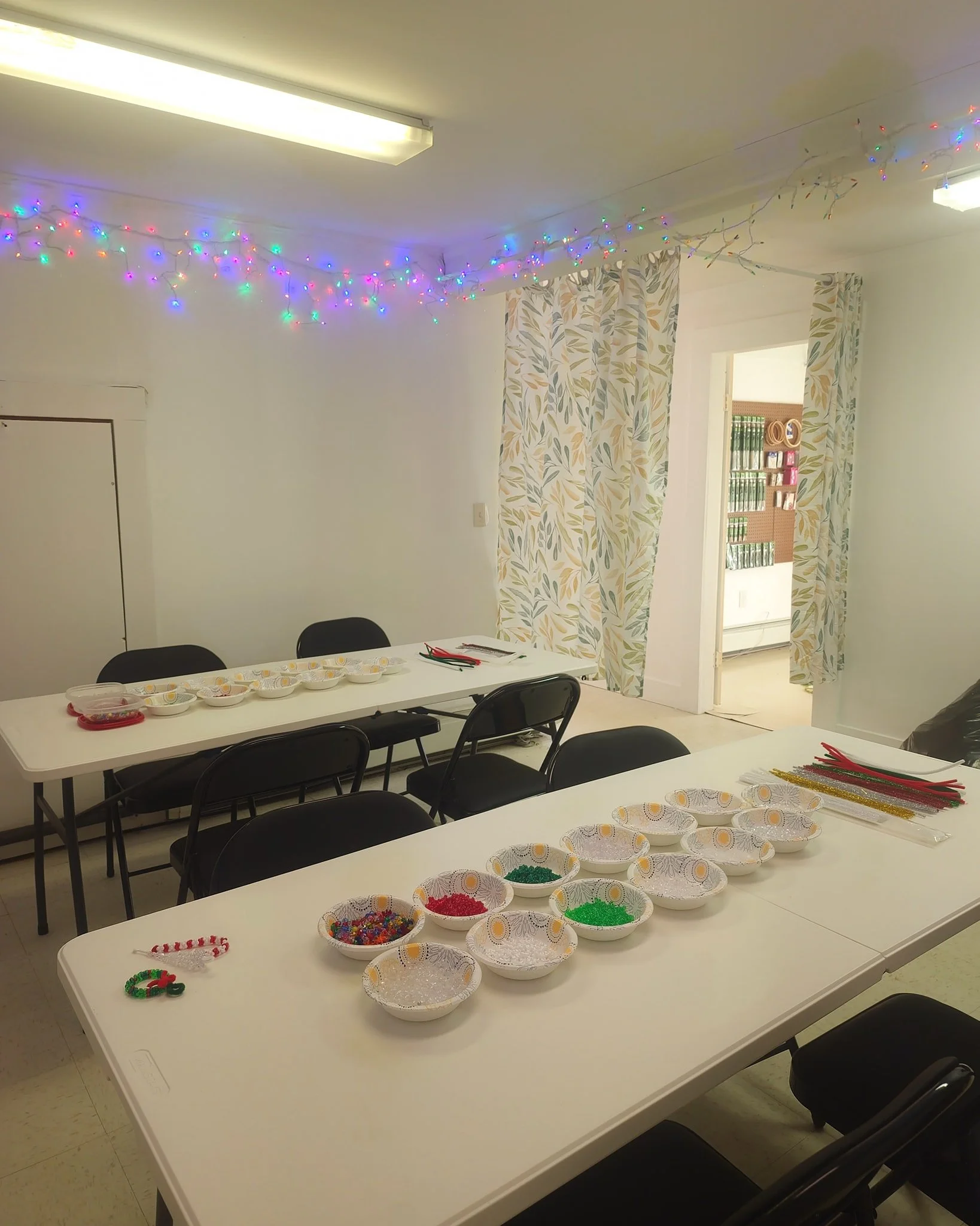 We're all set up and ready for our first workshop! Join us at 5:30 tonight and make some beaded christmas ornaments 🎄 more details on our website! www.shopthesunspot.com