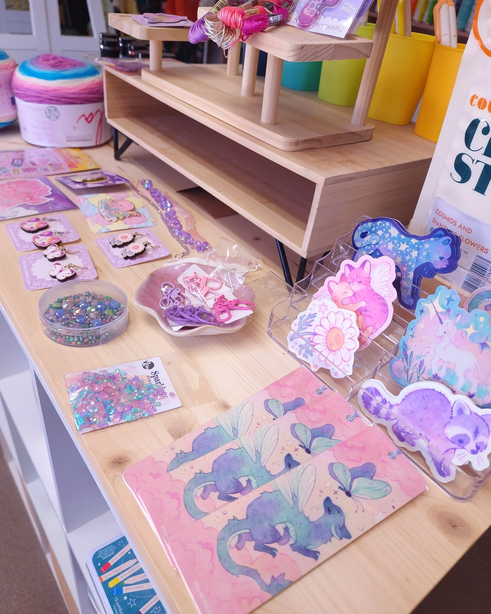 We've got a whole bunch of fun new stuff in! Spray paint, watercolor pans, new stickers and earrings! Come do your Christmas shopping down at The Sun Spot 🎄