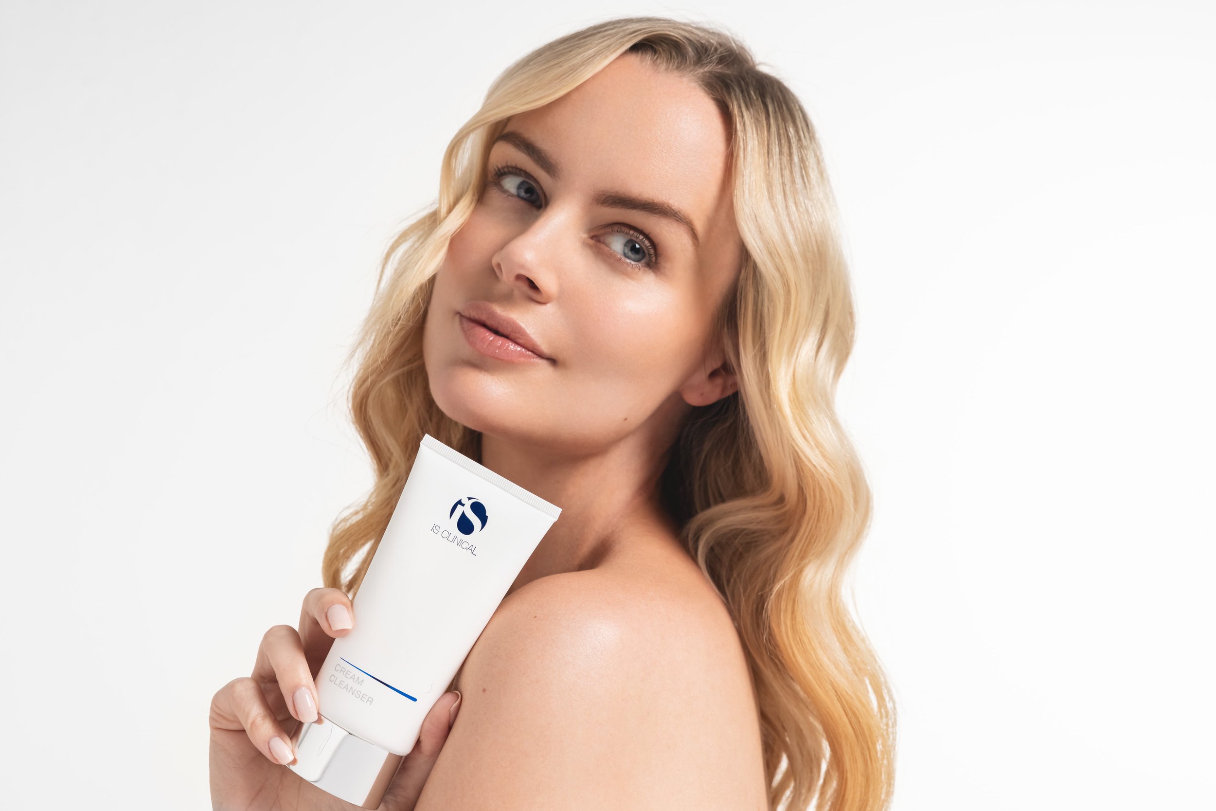 231213_IS_CLINICAL_Q1_CREAM_CLEANSER_HELEN_2223 Cropped.jpg