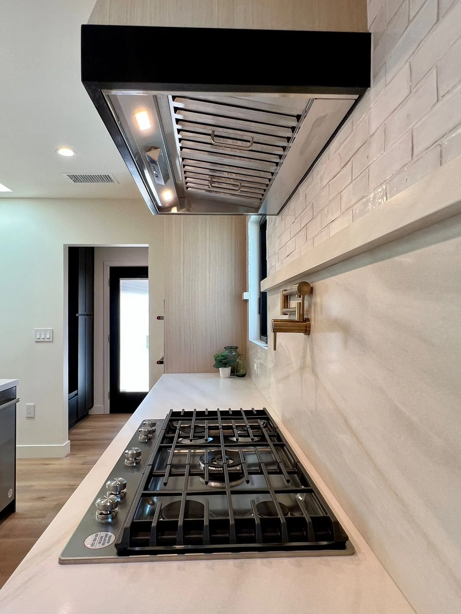 Modern Kitchen Remodel by Liebo Builders — Project 1 project photo 2