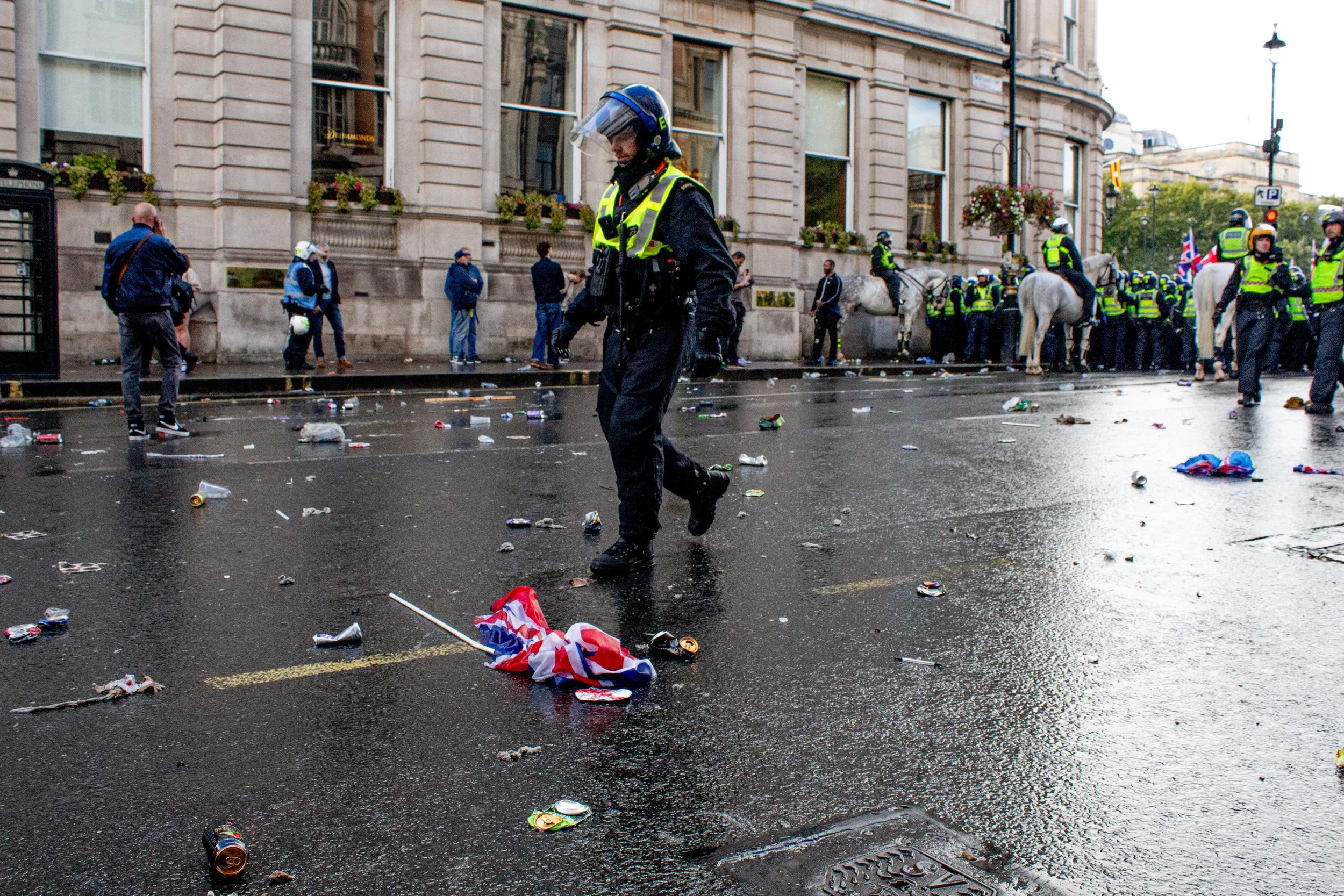 The 'middle ground' between both protests.