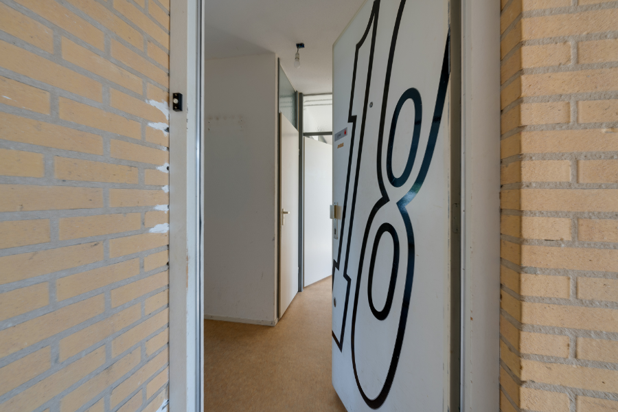 05-Klinkerweg 18 Amsterdam.png