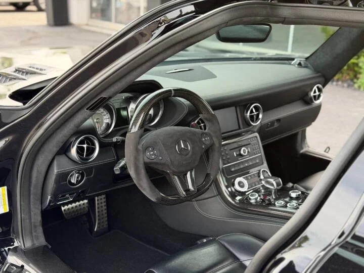 2012-mercedes-benz-sls-252520amg-base (8).jpg
