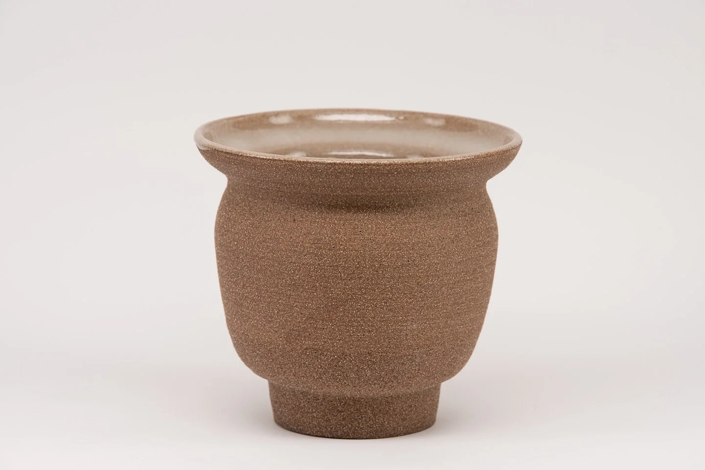 A nice orchard or small plant pot;
DM/comment to purchase
&bull;
&bull;
&bull;
&bull;
&bull;
&bull;
&bull;
&bull;
&bull;
&bull;
&bull;
&bull;
&bull;
&bull;
&bull;
&bull;
&bull;
&bull;
&bull;
#marzmakez #pottery #ceramics #blackartist #handmade #wheel