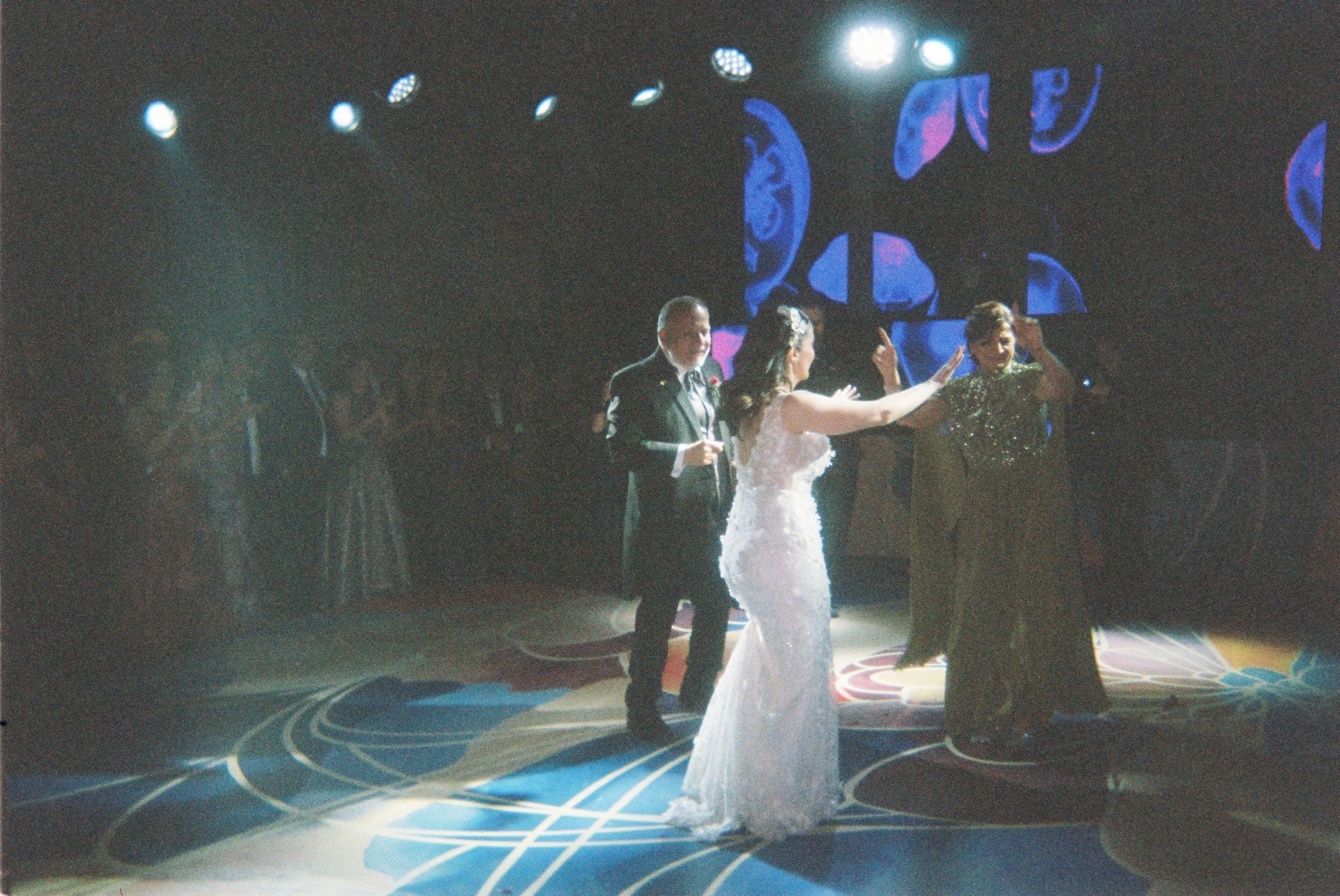VyBinvitados068.jpg