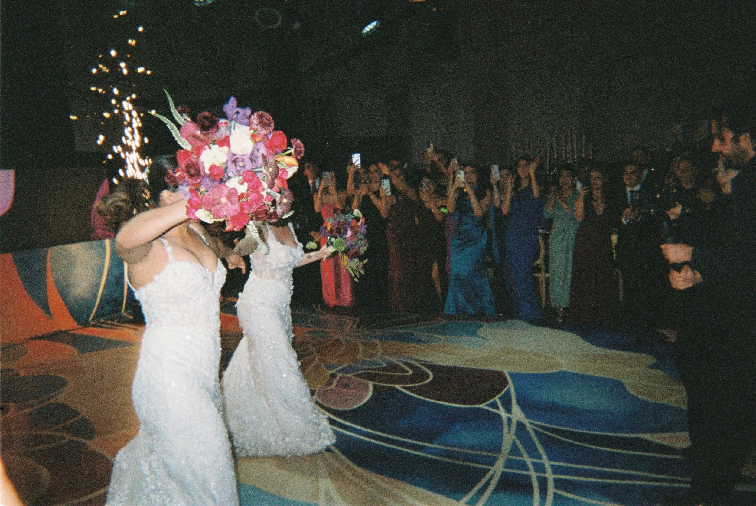 VyBinvitados134.jpg