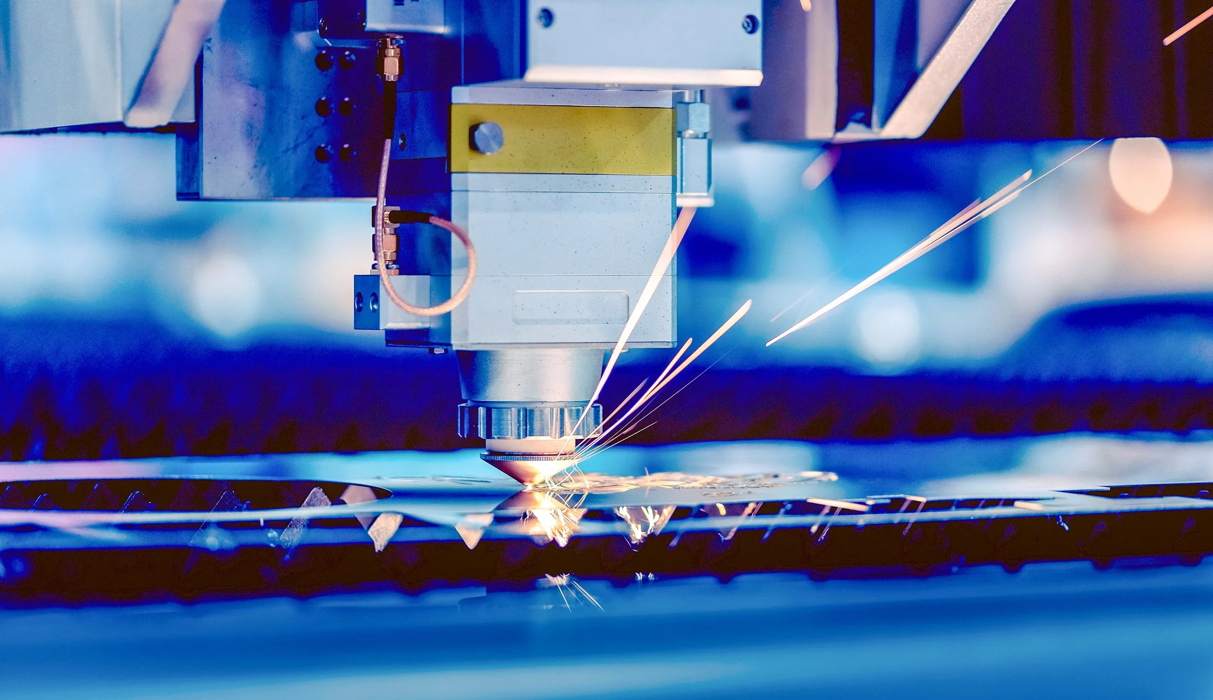 How Custom Metal Fabrication Powers Modern Construction Projects