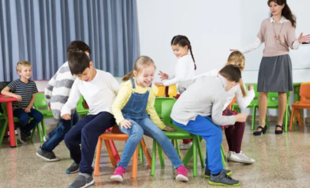 The RU Kindergarten project is a Java-based simulation of a kindergarten classroom using linked lists, 2D arrays, and circular linked lists. I implemented and manipulated different data structures to model classroom activities such as lining up, seat