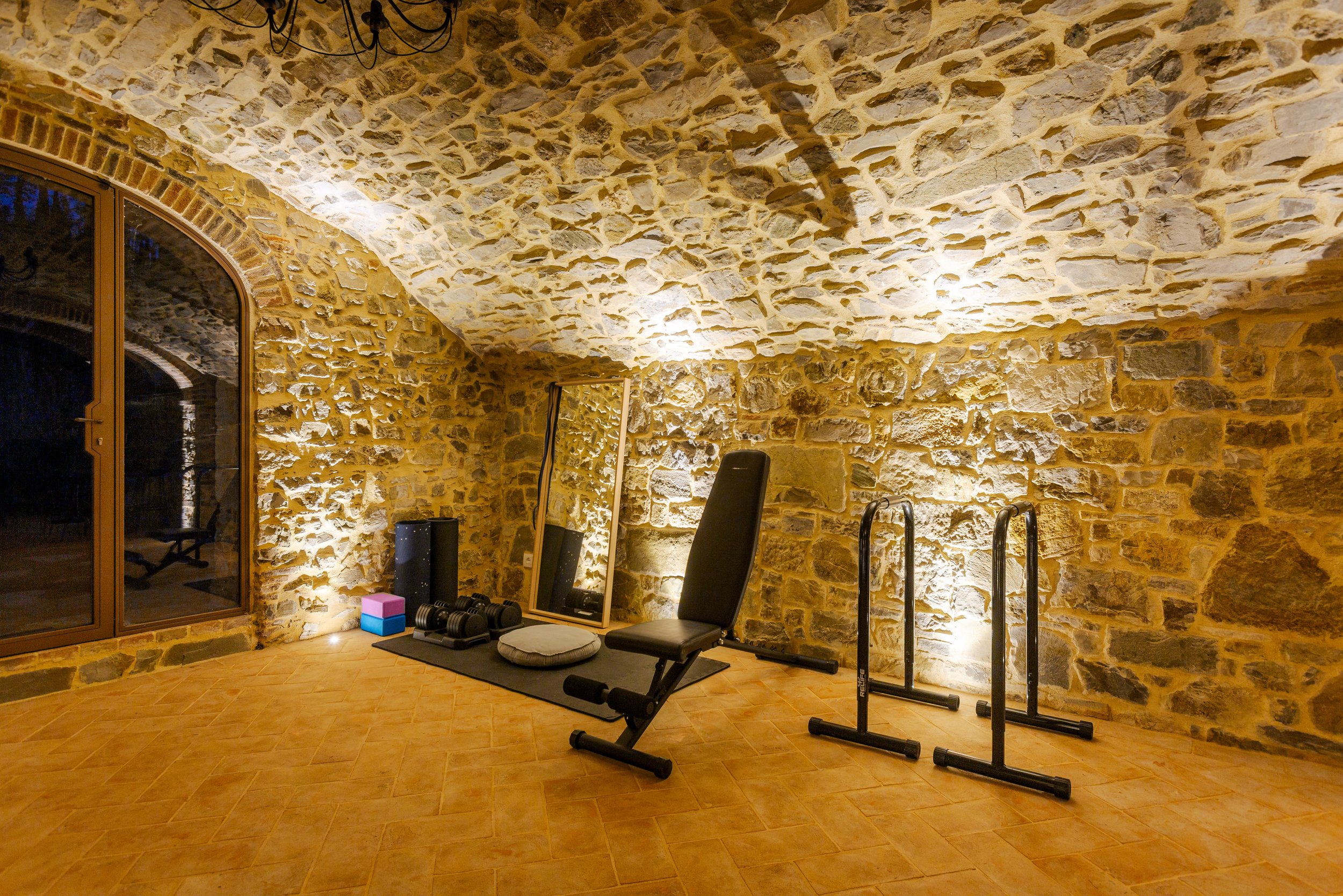 38 Cantina cellar.jpeg