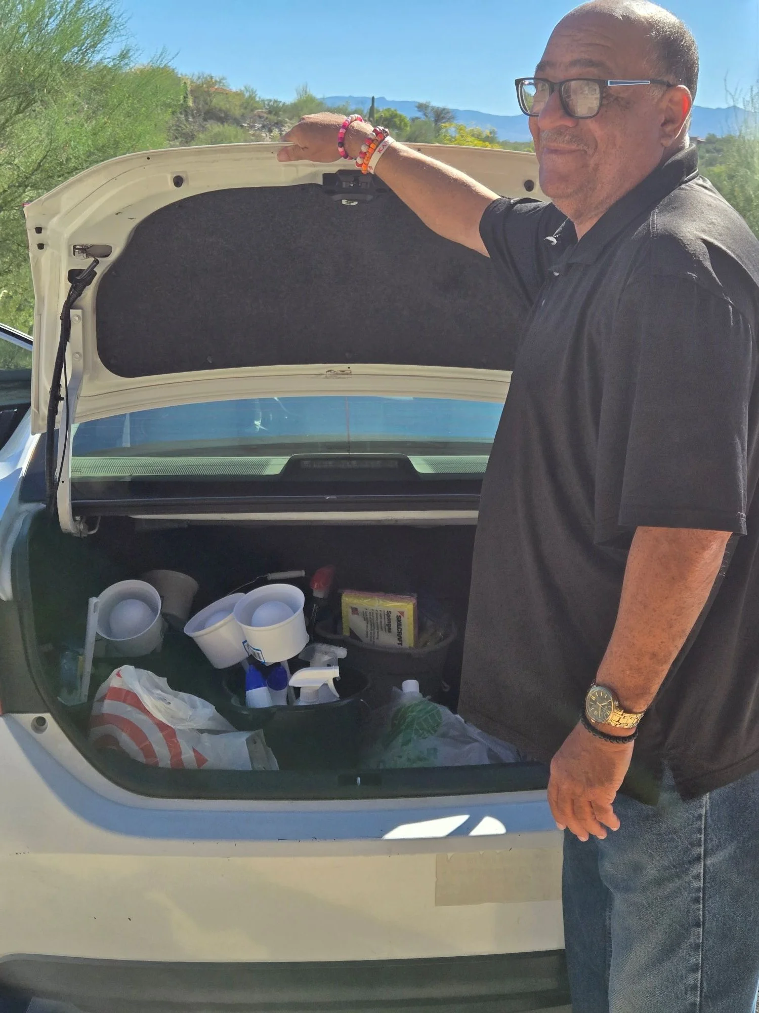 cleaning kits in Ken G. car.jpg