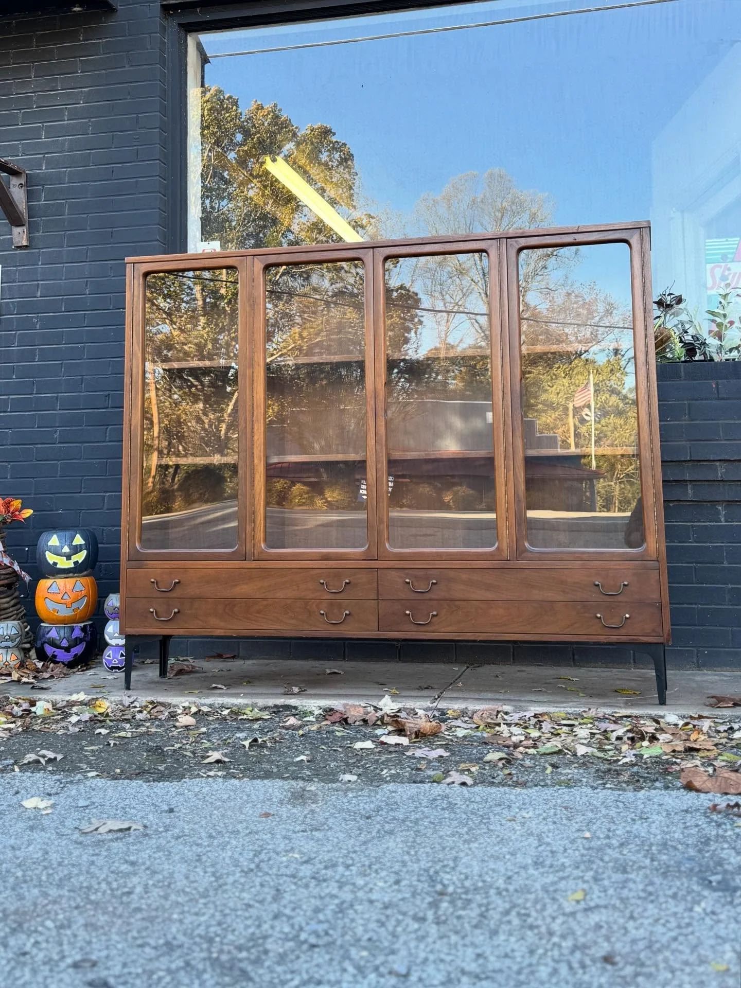 Available ! 
- - 
Vintage Furniture from Modern Collective 
- - 
- Regionally Sourced + Delivered Vintage 
- Tariff Free Locally Owned Business 
- Bespoke Handmade Furniture 
- Delivery: DMV, RVA, NC, PA, NJ, NYC+
- Message Us To Purchase
- - 
$675: 