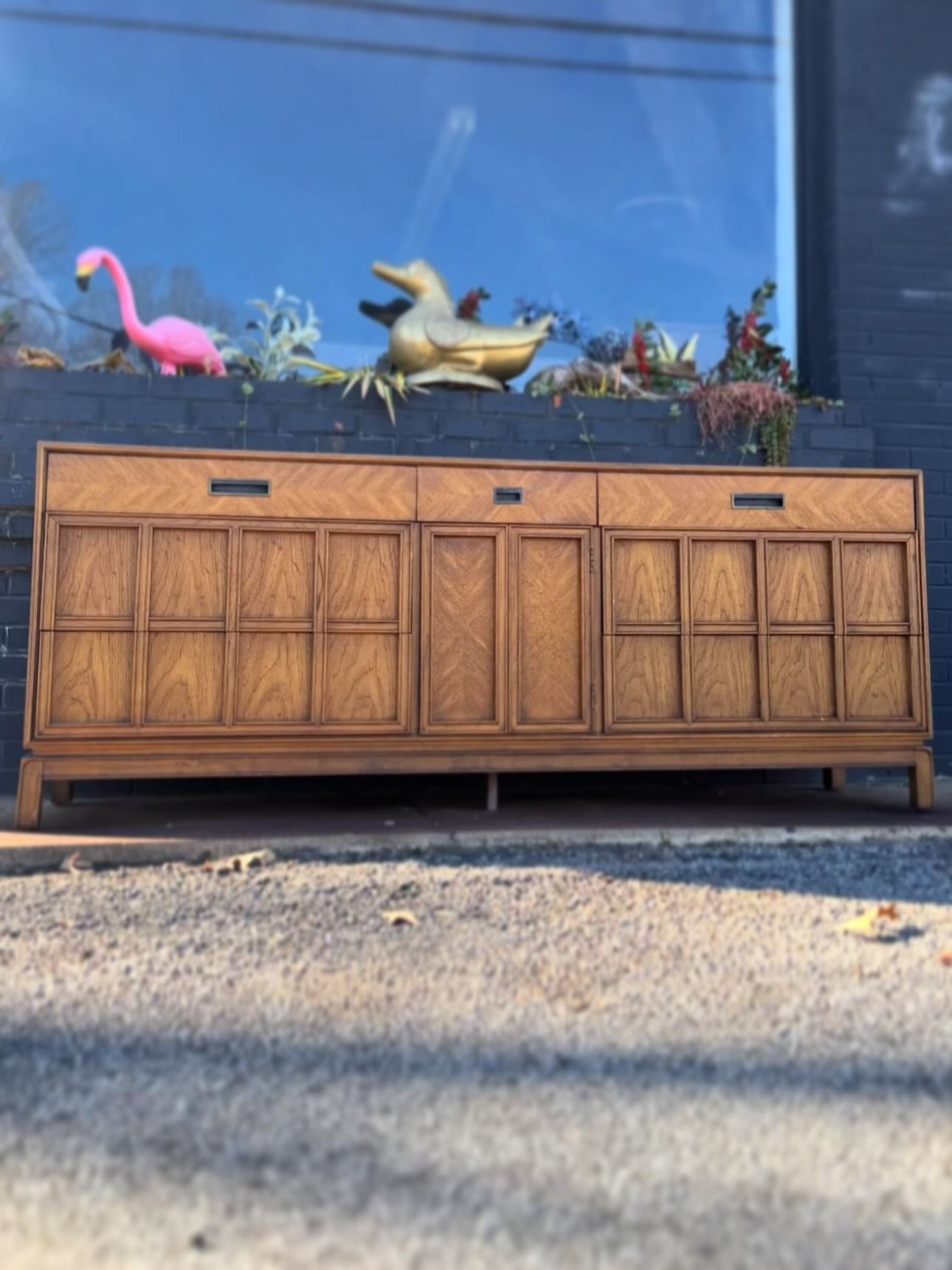 Available!
- - 
$725: Thomasville Furniture Co. Vintage 9 Dr Dresser 
- - 
Dimensions: 77-19-31H 
- - 
Delivery $95 flat in home: RVA, DMV, NC, Philly, Baltimore, NJ, (NYC+ Curb Only) 
- - 
#mcm #midcenturyfurniture #midcentury #midcenturymodern #mid