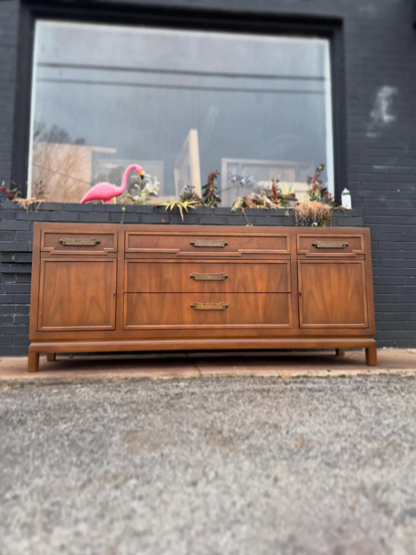 Available ! 
- - 
Vintage Furniture from Modern Collective 
- - 
$1125 : Vintage MCM Dresser 9 Drawer by Unagusta 
- - 
Dimensions: 76-19-32H 
- - 
Delivery $95 flat in home: RVA, DMV, NC, Philly, Baltimore, NJ, (NYC+ Curb Only $95+*) 
- - 
#mcm #mid