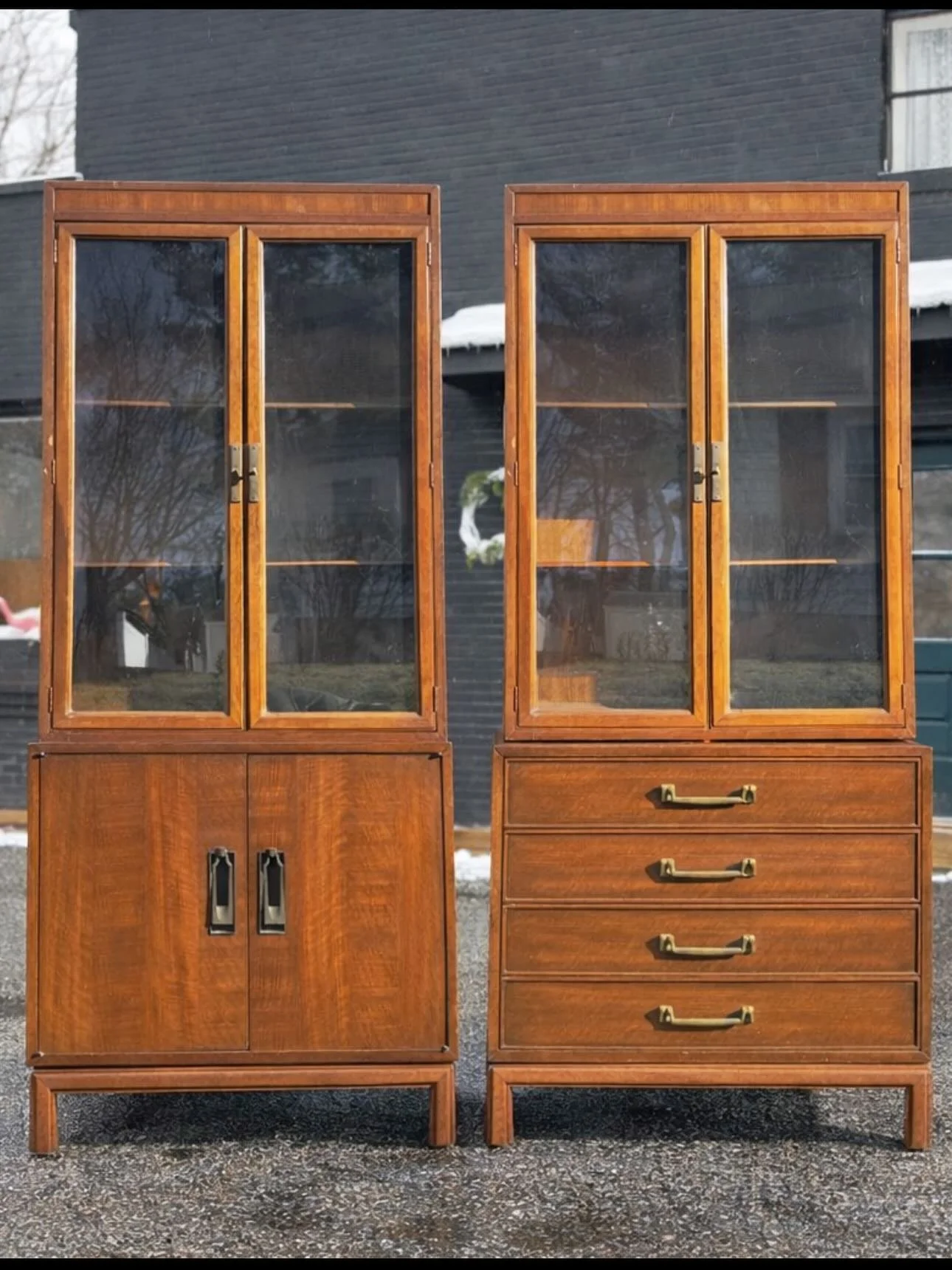 Available !
- - 
$1350 / Pair: Vintage Heritage Furniture Hutch with Drawers/Doors 
- - 
Dimensions: 33-19-72H EA
- - 
Delivery $95 flat in home: RVA, DMV, NC, Philly, Baltimore, NJ, (NYC+ Curb Only) 
- - 
#mcm #midcenturyfurniture #midcentury #midce