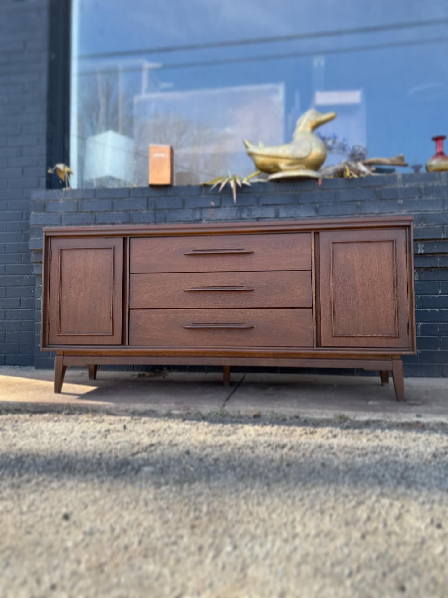 Available ! 
- - 
$875 : Vintage MCM Credenza / Console 
- - 
Dimensions: 62-16-29H 
- - 
Delivery $100 flat in home: RVA, DMV, NC, Philly, Baltimore, NJ 
- - 
#mcm #midcenturyfurniture #midcentury #midcenturymodern