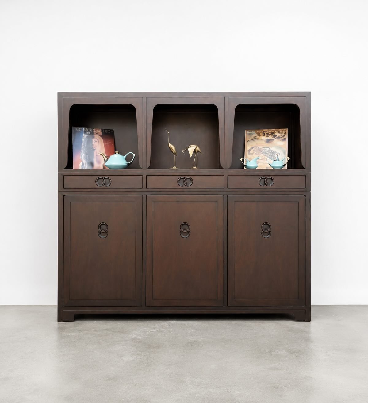 Available ! 
- - 
$1495 : Baker Furniture Vintage Bar / Hutch Display 
- - 
Dimensions: 67-14-60H 
- - 
Delivery $75:  VA, DC, MD, NC 
- - 
#mcm #midcenturyfurniture #midcentury #midcenturymodern
