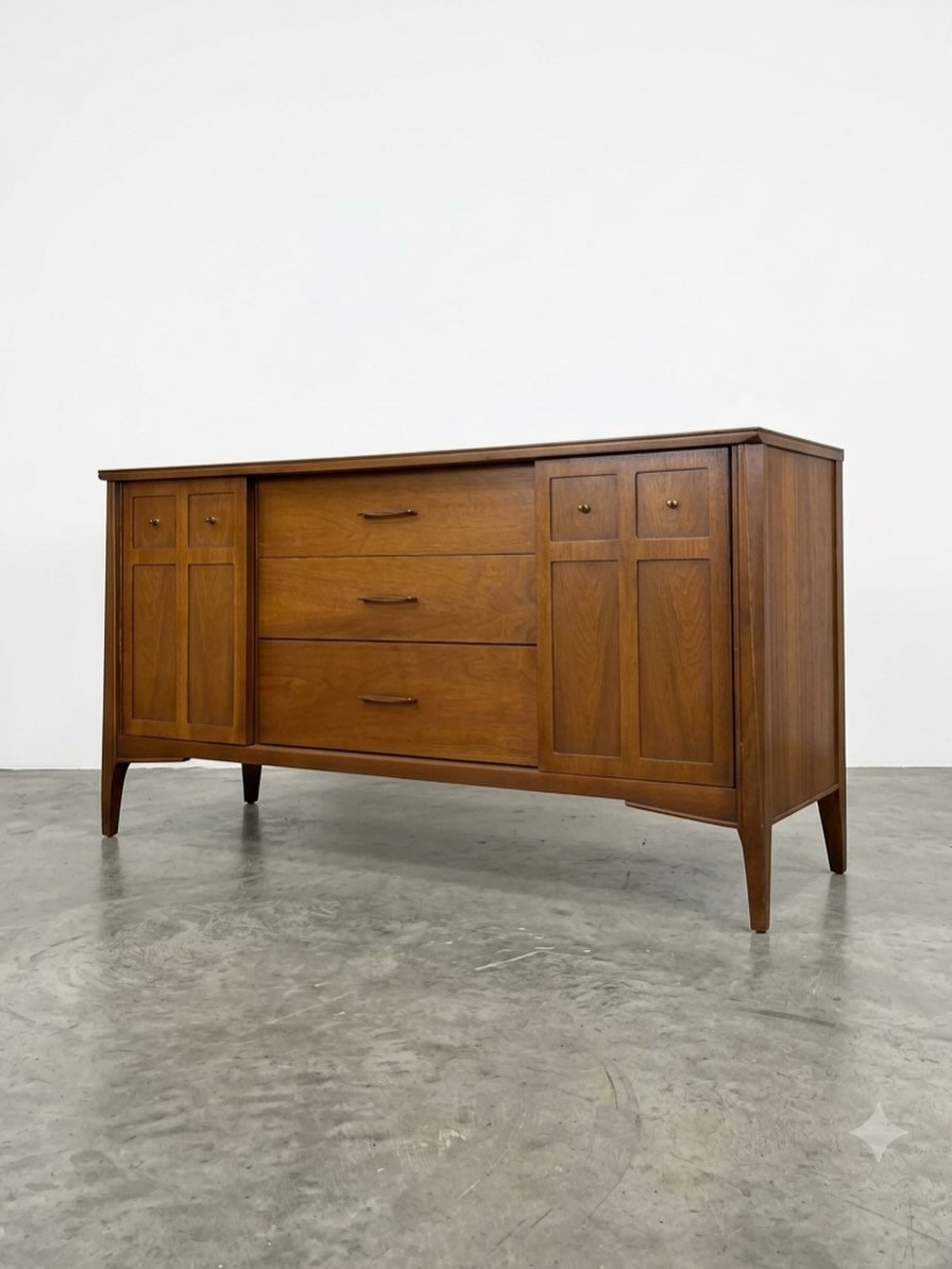 Available ! 
- - 
$1175 : MCM Walnut Credenza , Panel Doors, Dovetail Drawers 
- - 
Dimensions: 58-18-30H 
- - 
Delivery $75:  VA, DC, MD, NC 
- - 
#mcm #midcenturyfurniture #midcentury #midcenturymodern