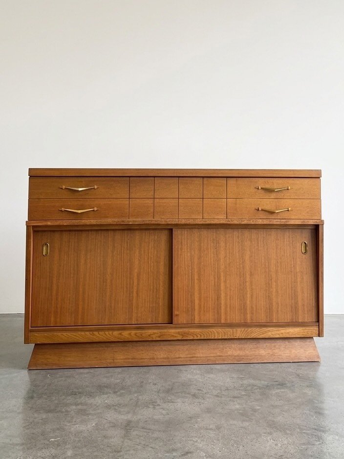 Available ! 
- - 
$750 : MCM Petit Credenza , Light Walnut 
- - 
Dimensions: 48-18-32H 
- - 
Delivery $75:  VA, DC, MD, NC 
- - 
#mcm #midcenturyfurniture #midcentury #midcenturymodern