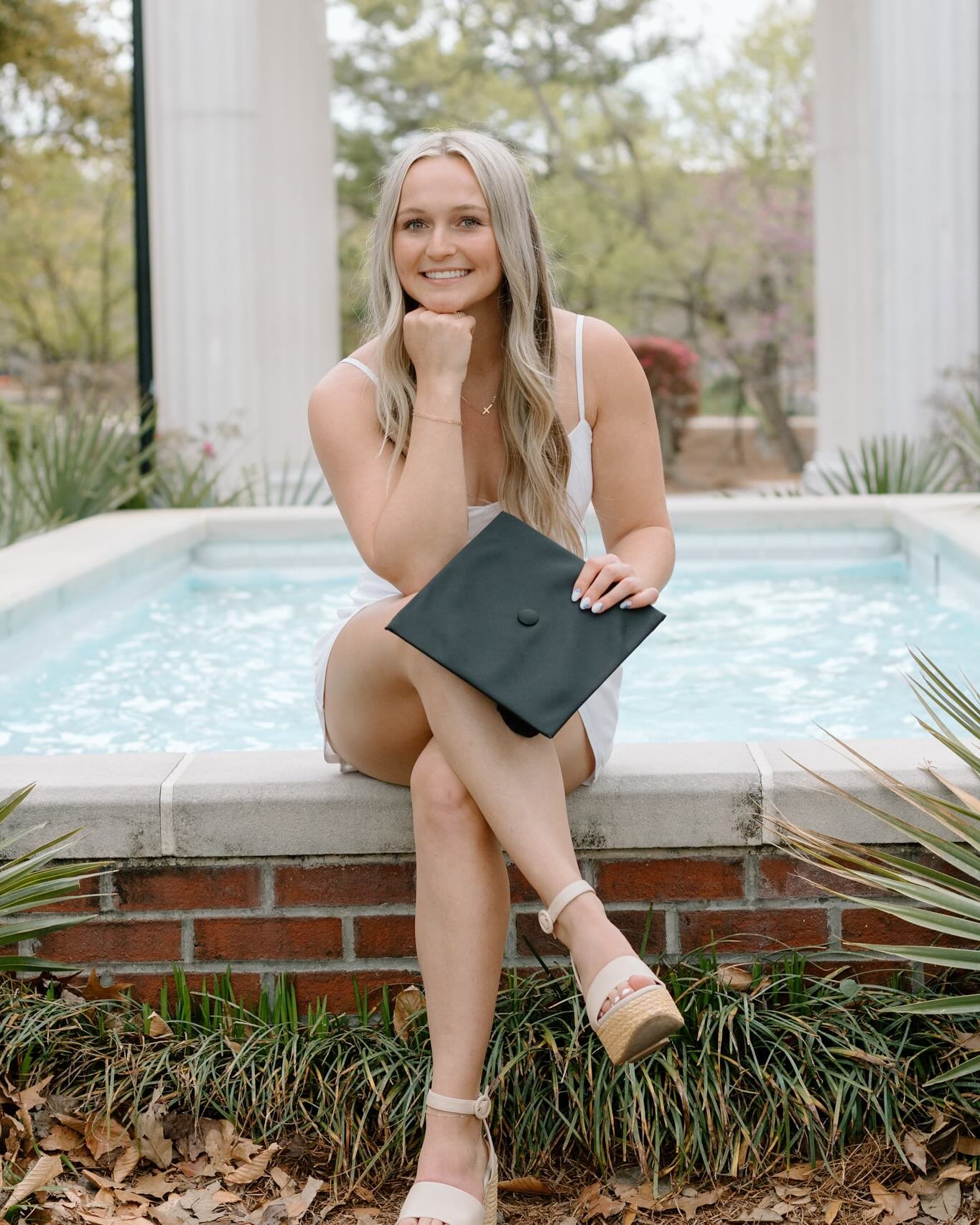 graduation is just around the corner for this beautiful gal 🤗 so excited for you @tarynsaunders_ !!