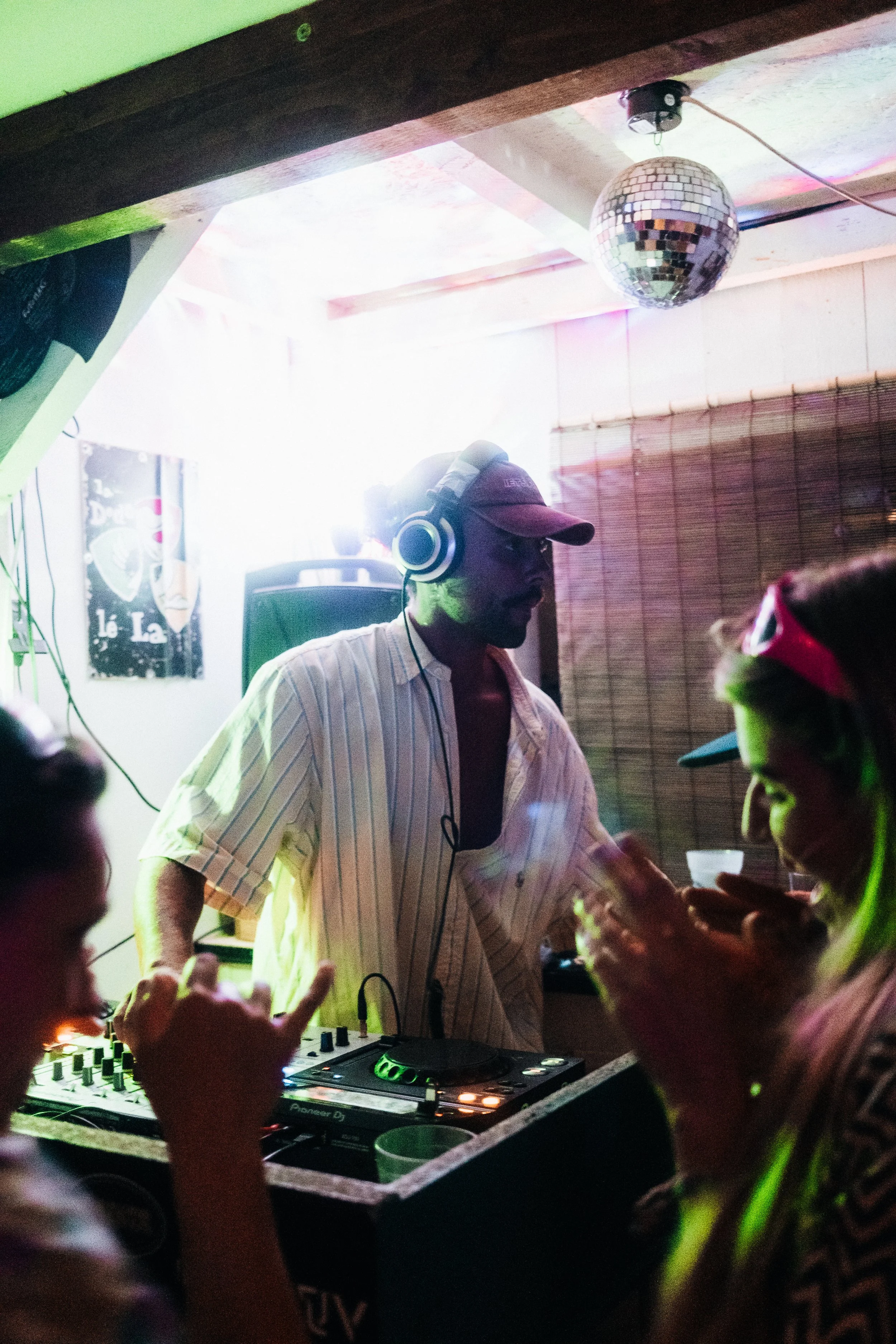 240808_JJANK_STARSURF_OpenMic_Moliets-47.jpg