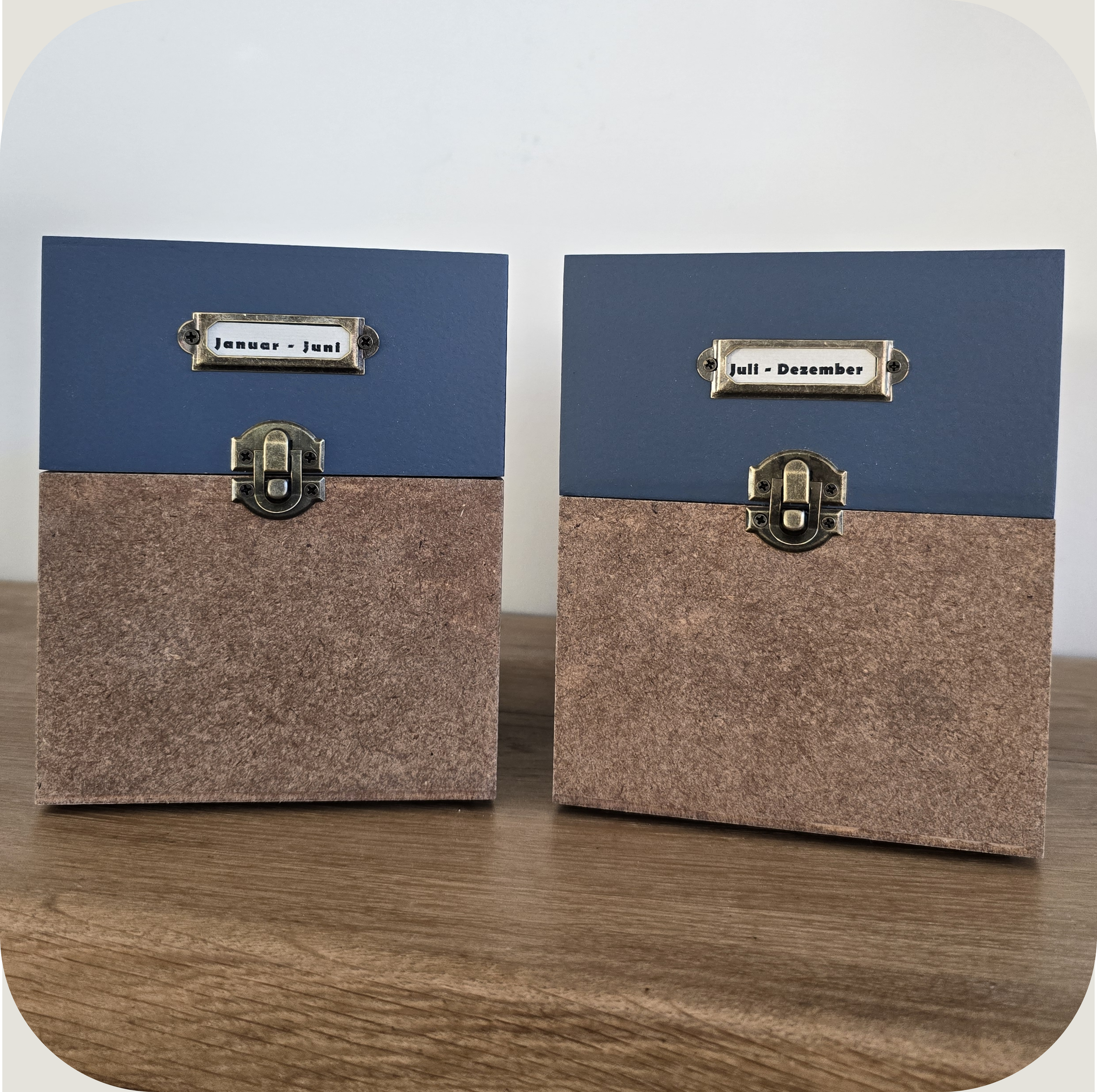 Ersatzkiste blau.png