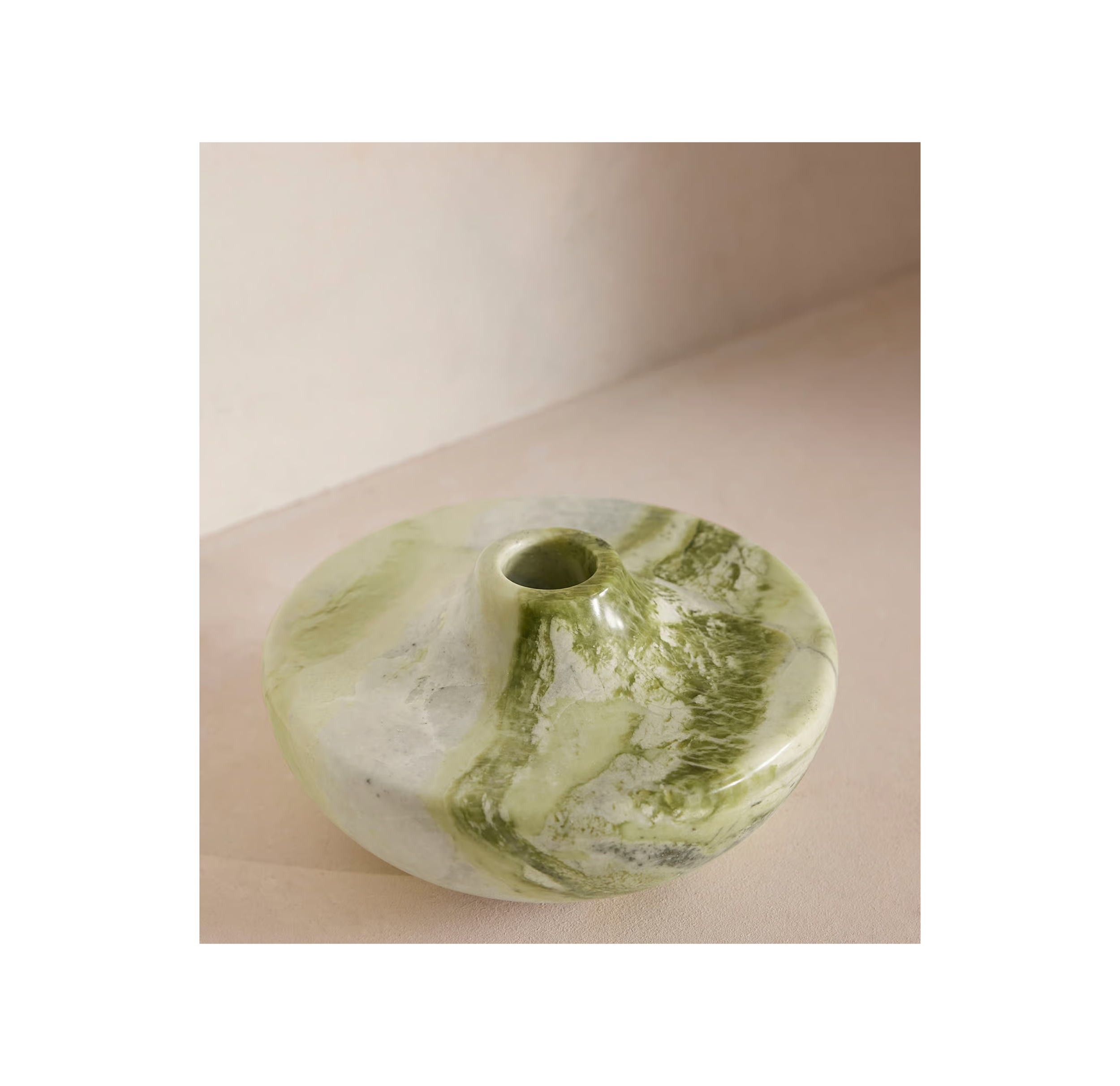 greensh vase_1.png